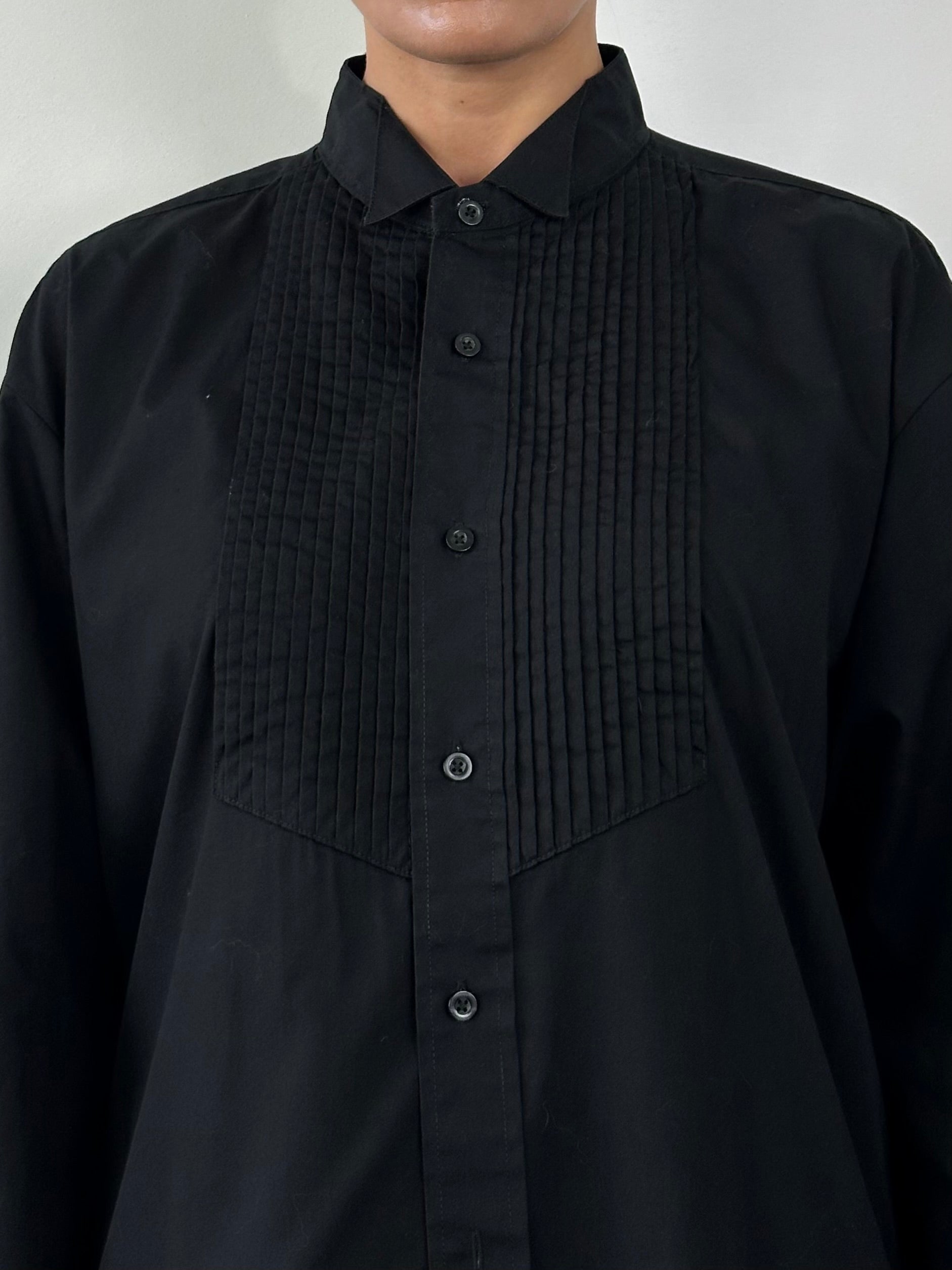 Vintage pure cotton tuxedo shirt in size XL, featuring a classic design with a pointed collar and button front.