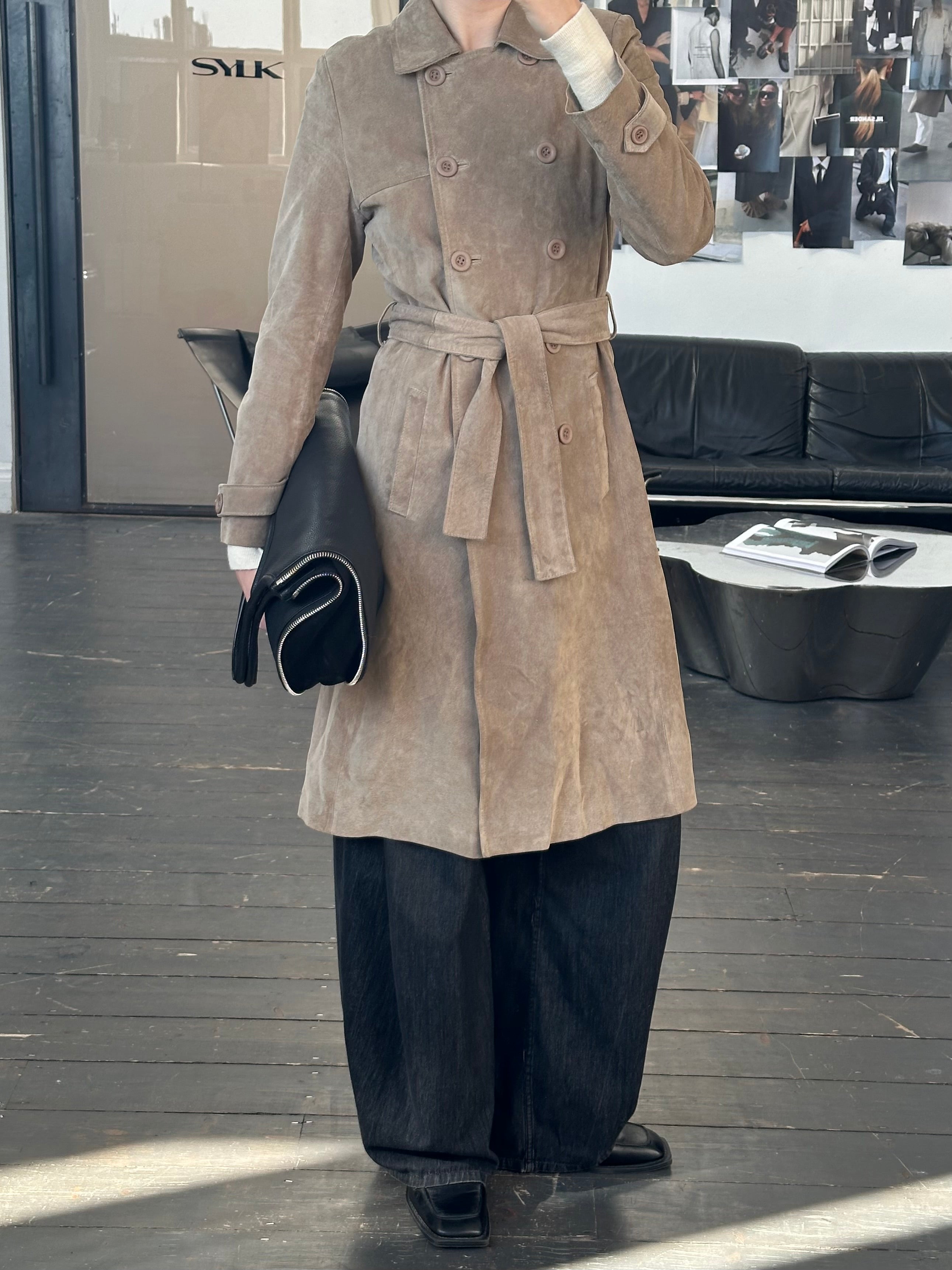 Vintage 1990s suede double-breasted belted trench coat in size S, stylish retro coat with classic design and tan color.
