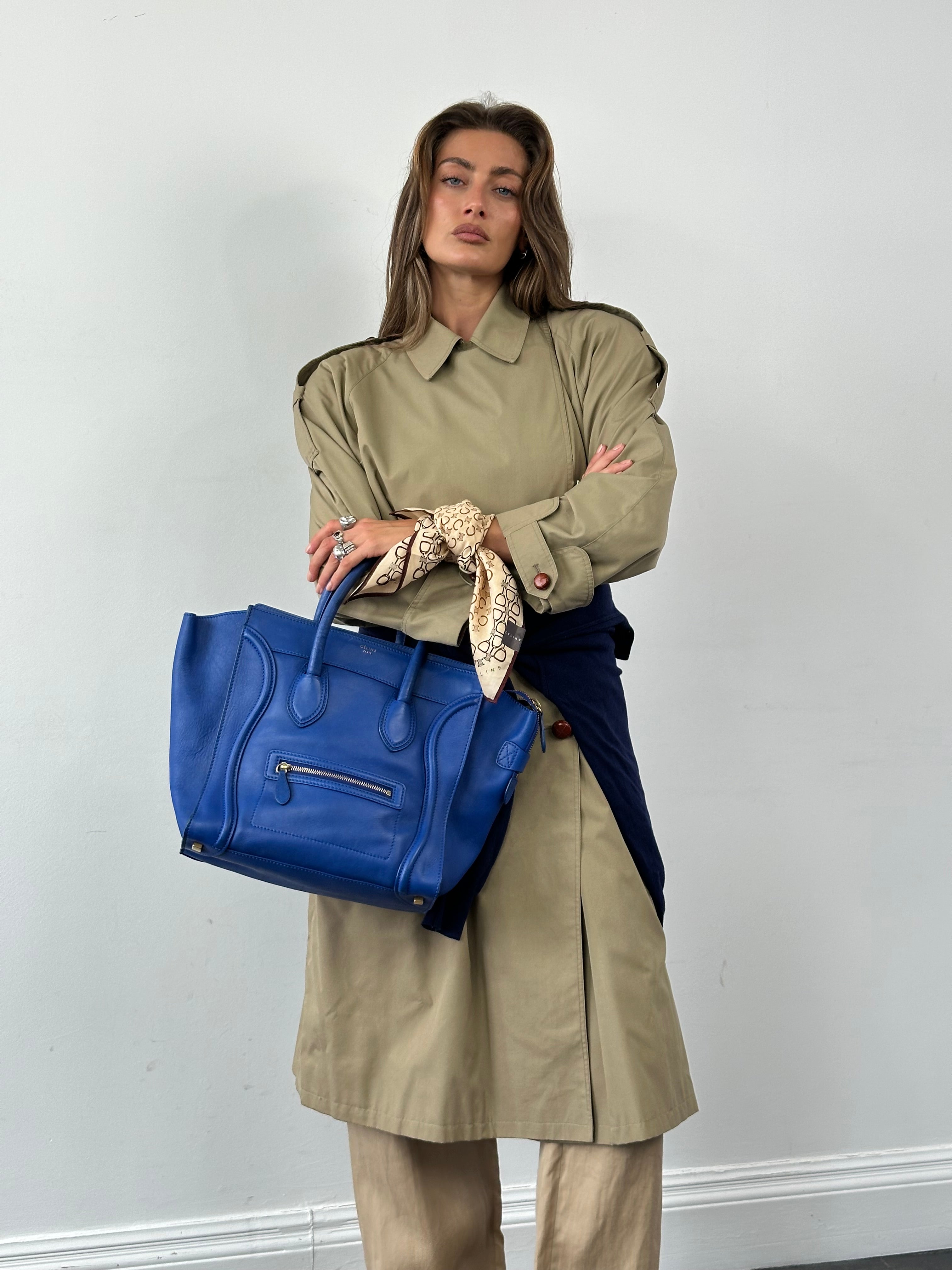 Vintage 1980s Nova Check belted trench coat, mid-weight classic coat with a check pattern, front belt, and tailored fit.