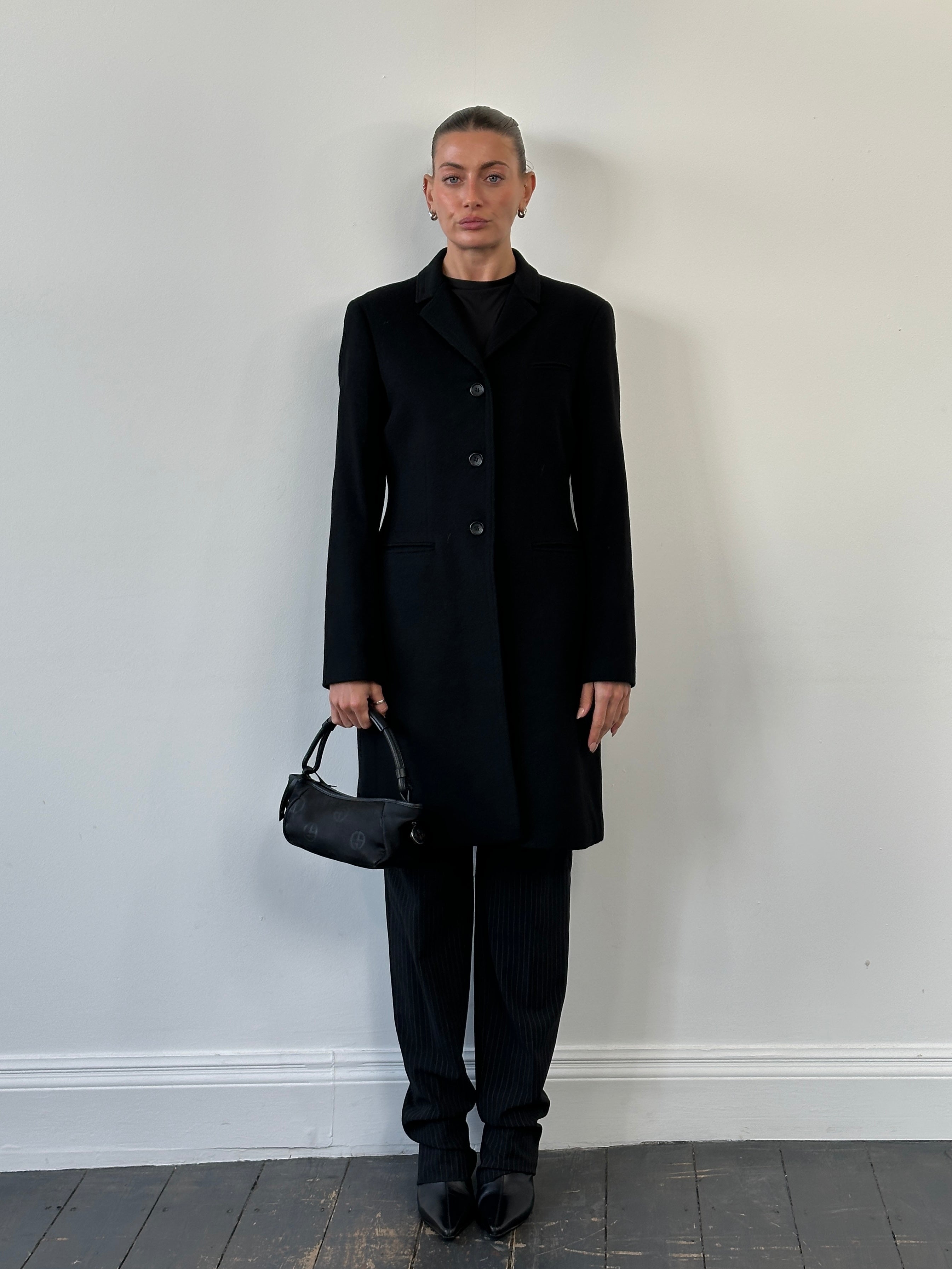 Vintage Italian 1990s wool cashmere single-breasted coat, size M, stylish vintage coat with classic tailored details.