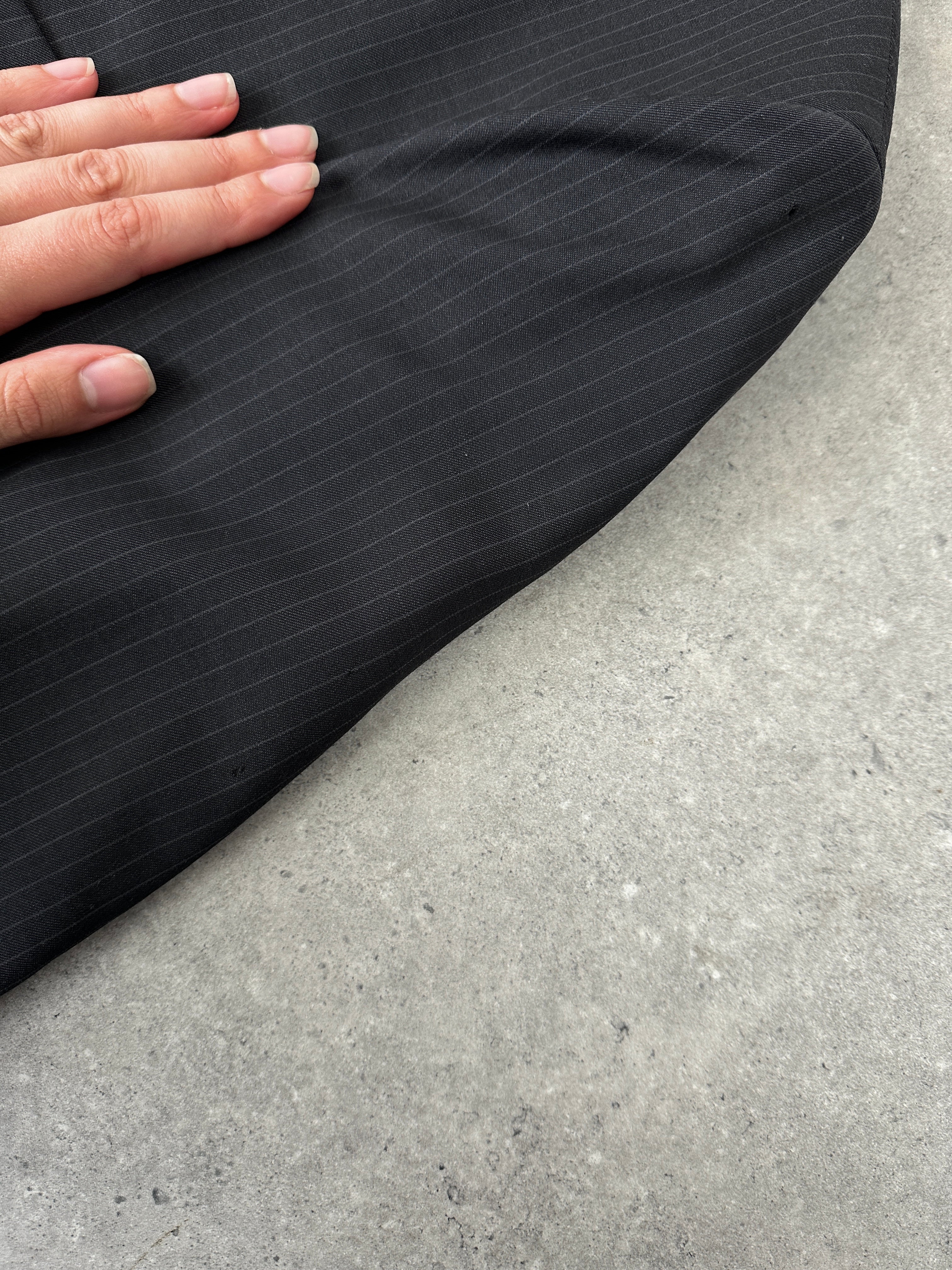 Gucci Pinstripe Single Breasted Wool Suit - 44R/W32 - SYLK