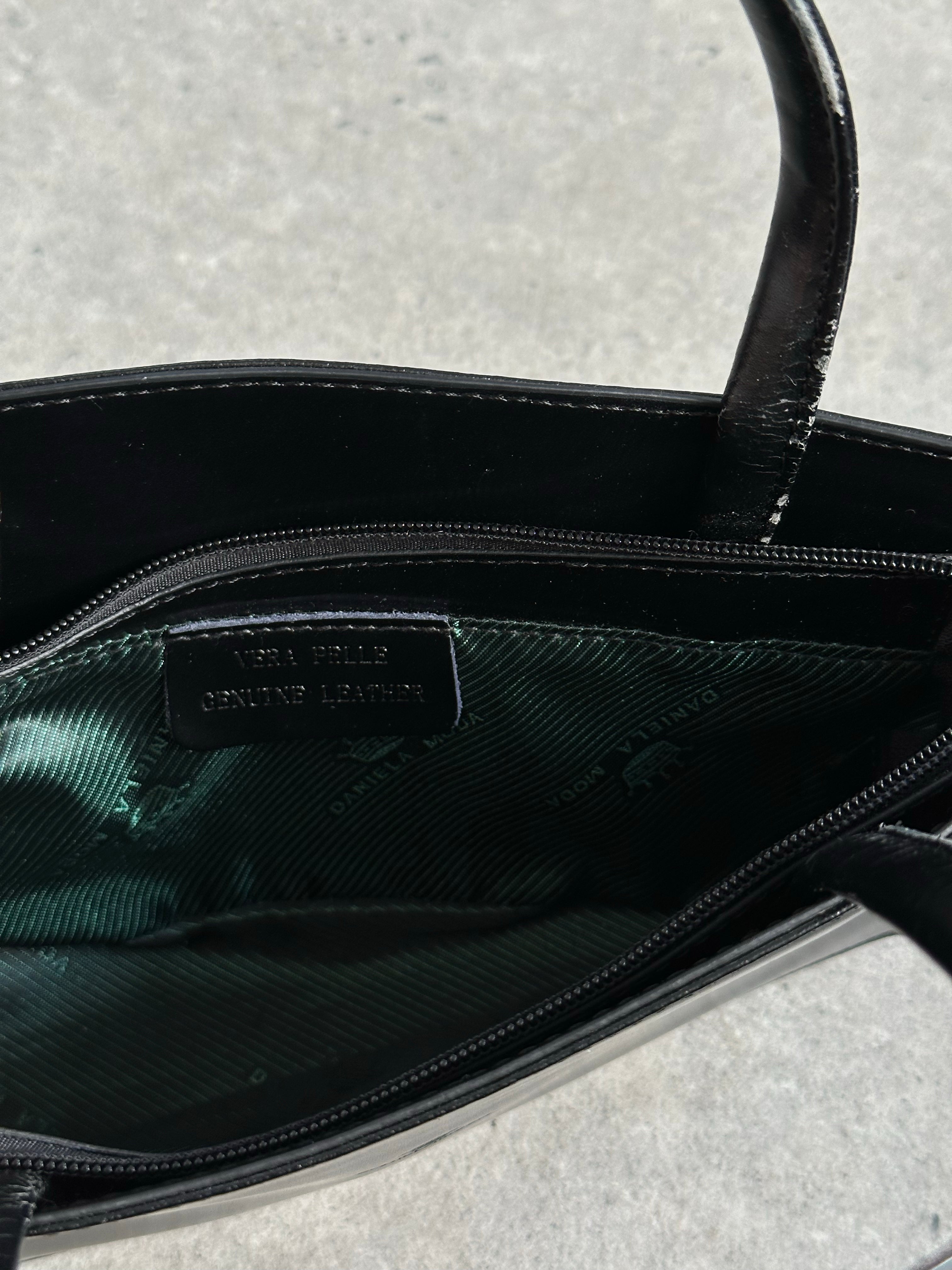 Italian Vintage 2000s Curved Leather Hand Bag