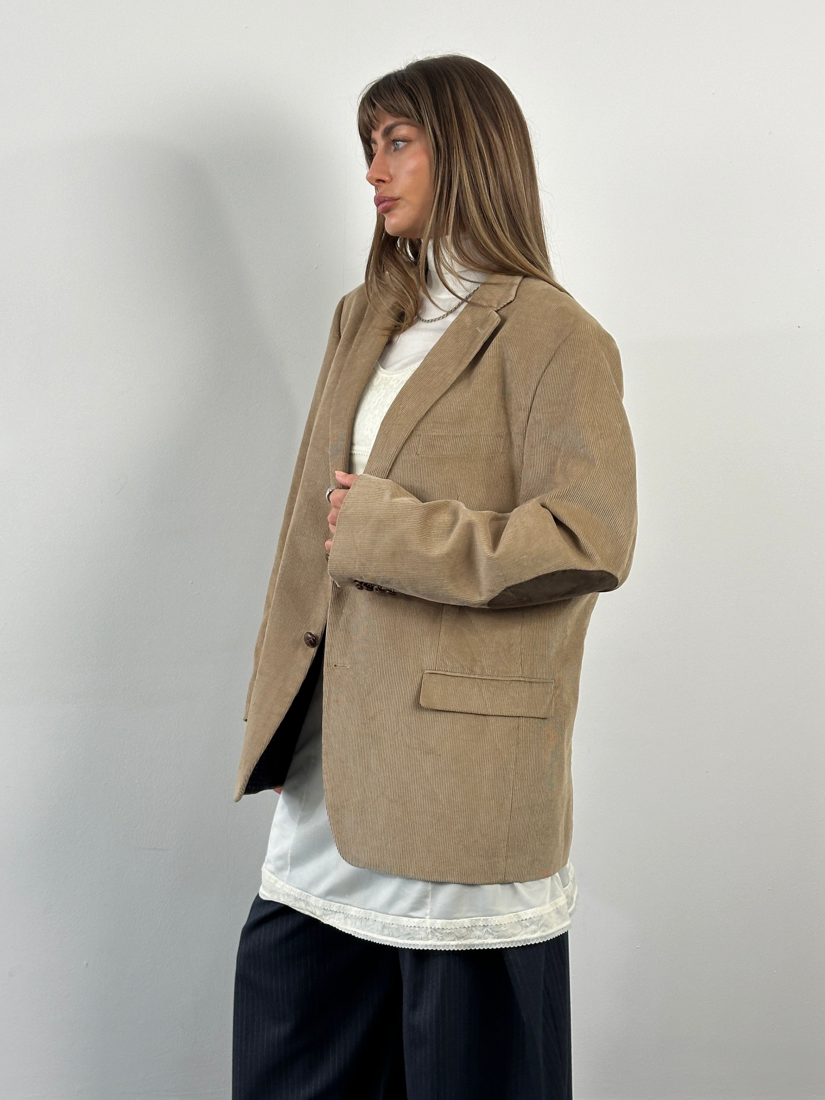 Chaps 2000s pure cotton single-breasted corduroy blazer in size 44R/XXL, dark brown color, displayed on a hanger.