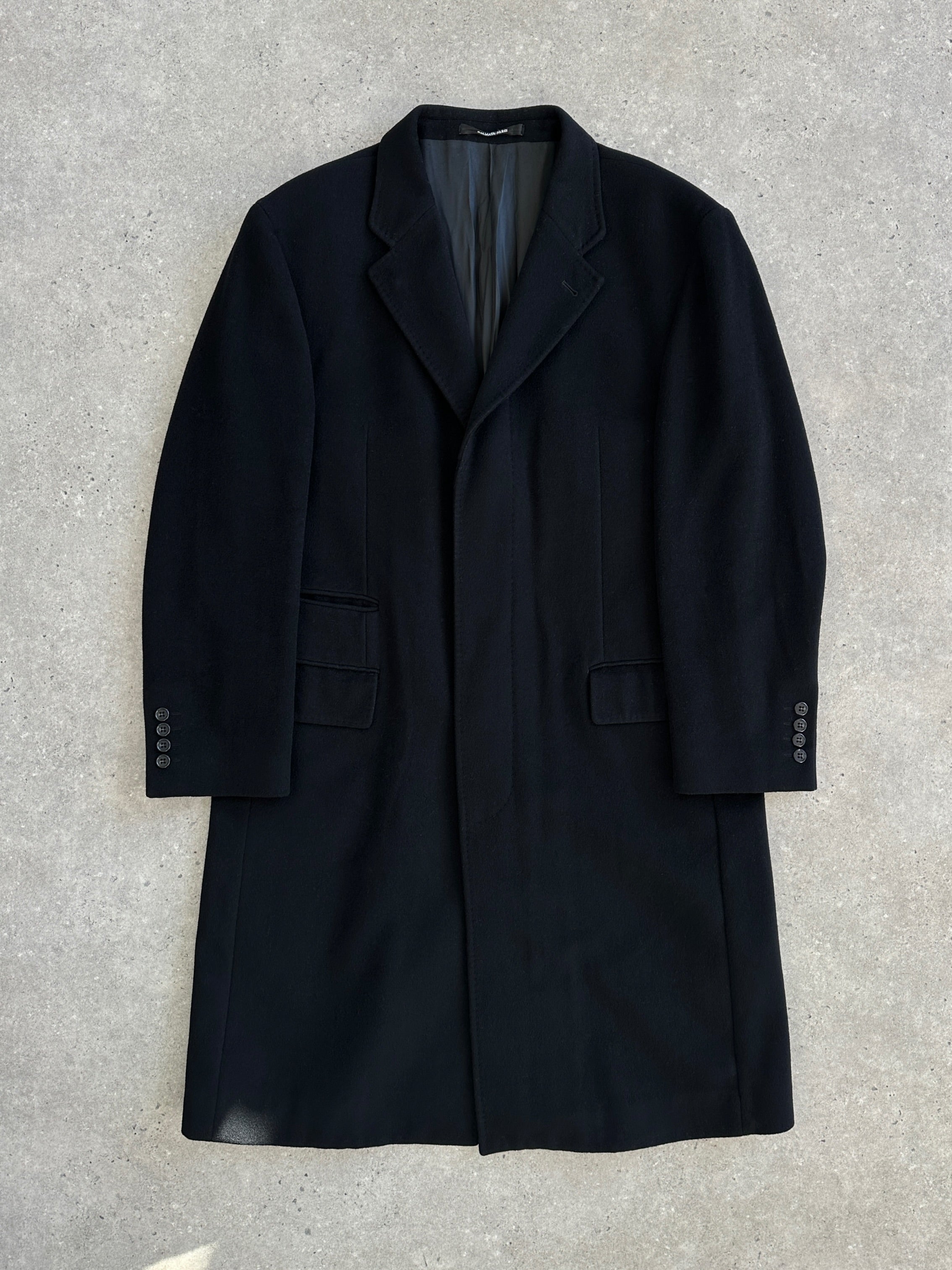 Balmain 1990s wool coat with minimal concealed placket, oversized XL fit, showcasing classic design and tailored craftsmanship.