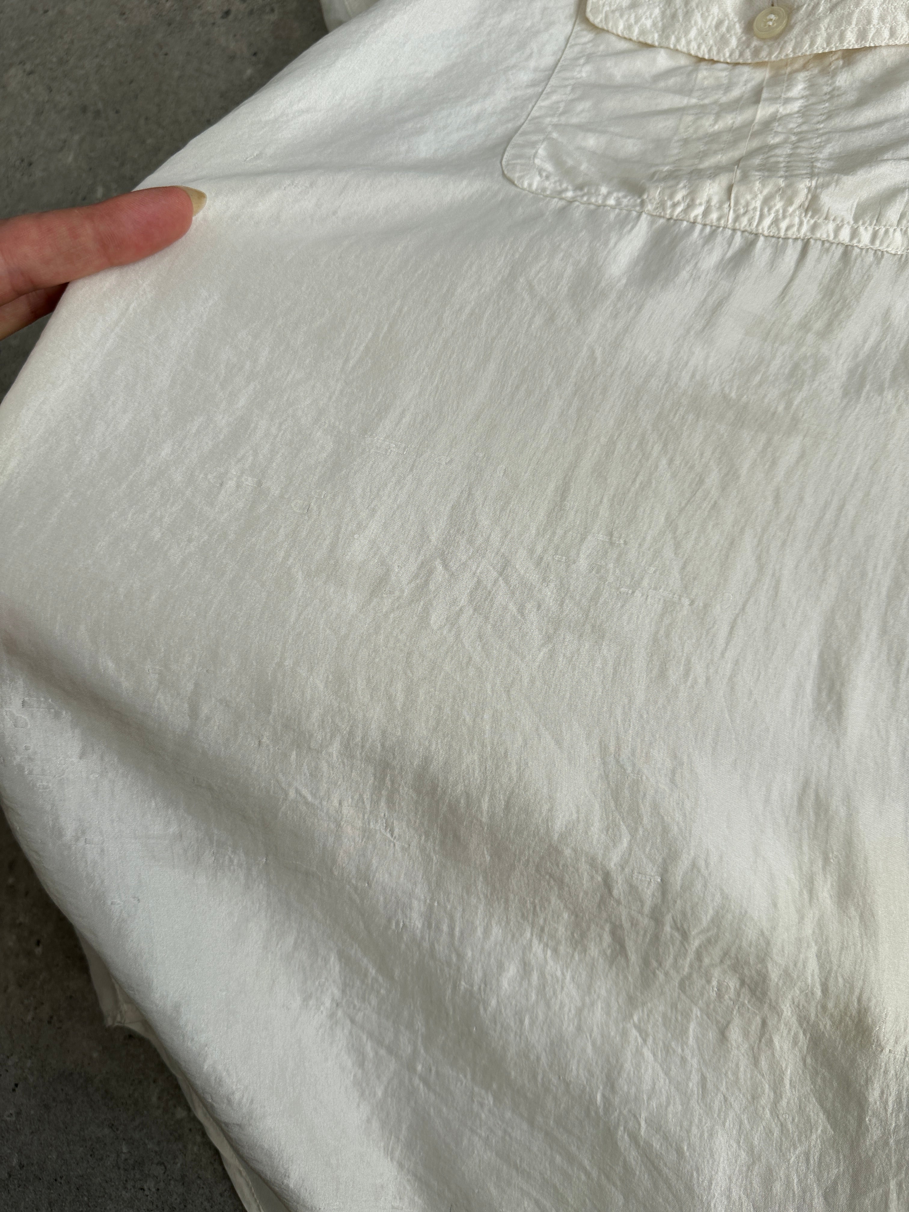 Vintage pure silk short sleeve shirt in XL, showcasing smooth fabric and classic design, perfect for elegant casual wear.