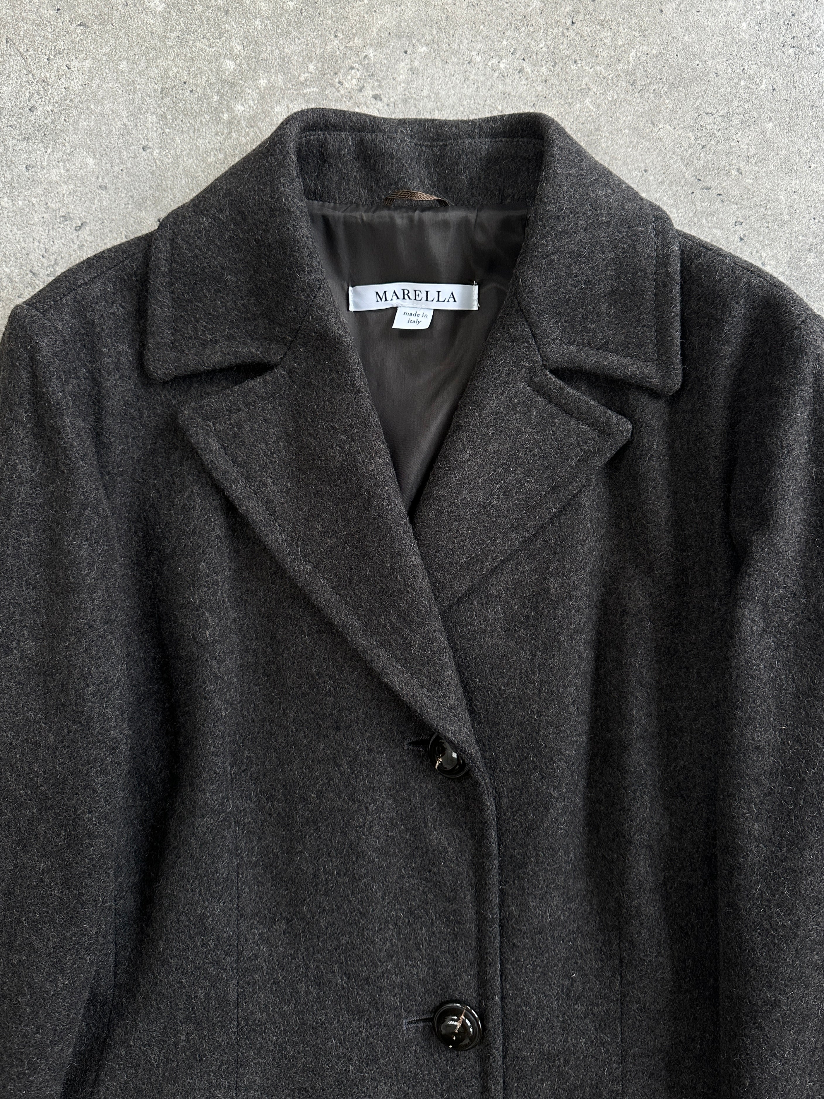 Marella 2000s wool single-breasted coat in size M, stylish and warm outerwear with classic design, shown in the image.