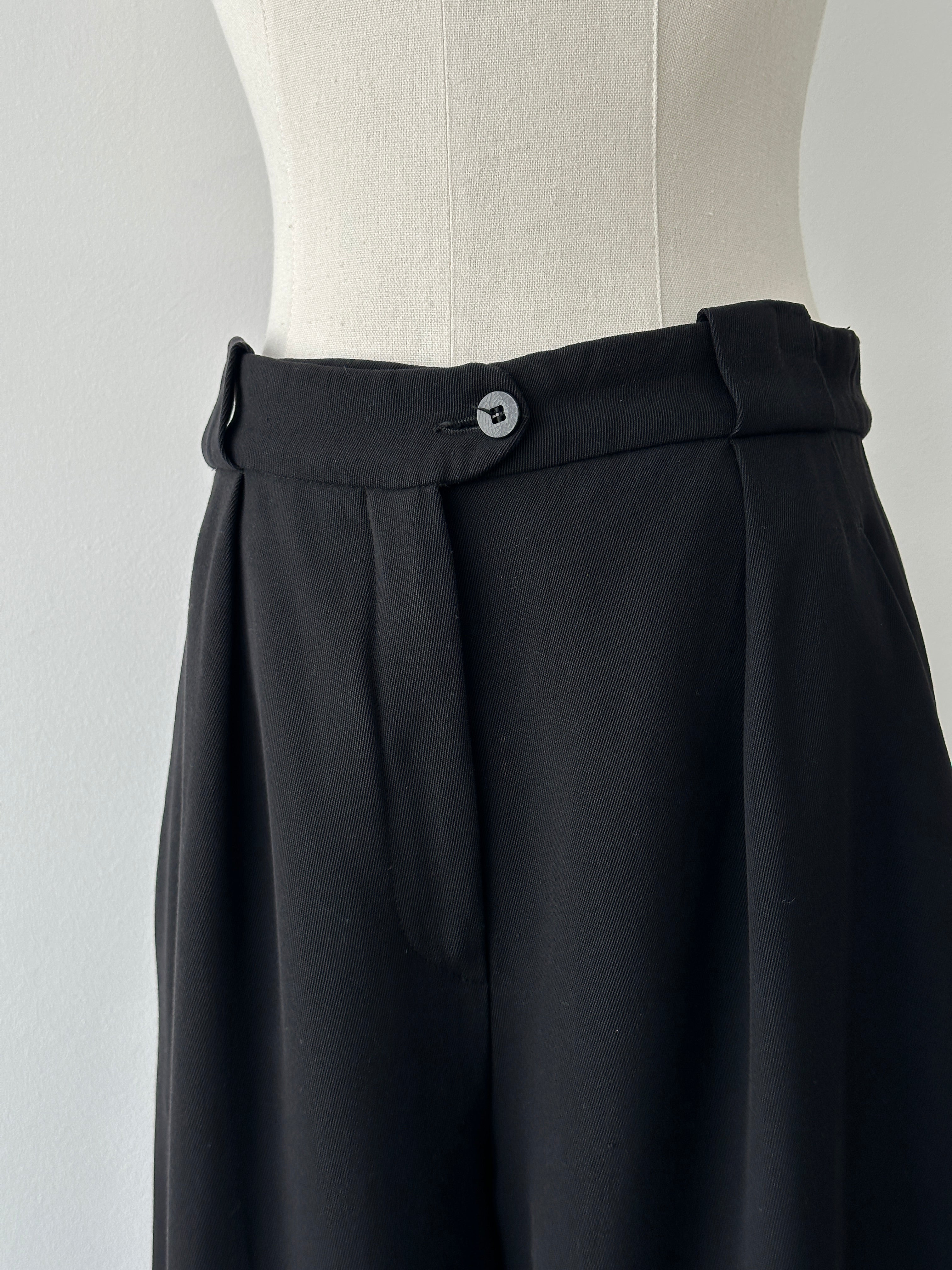 Mani 1990s Wool Tapered Leg Tailored Trouser - W26