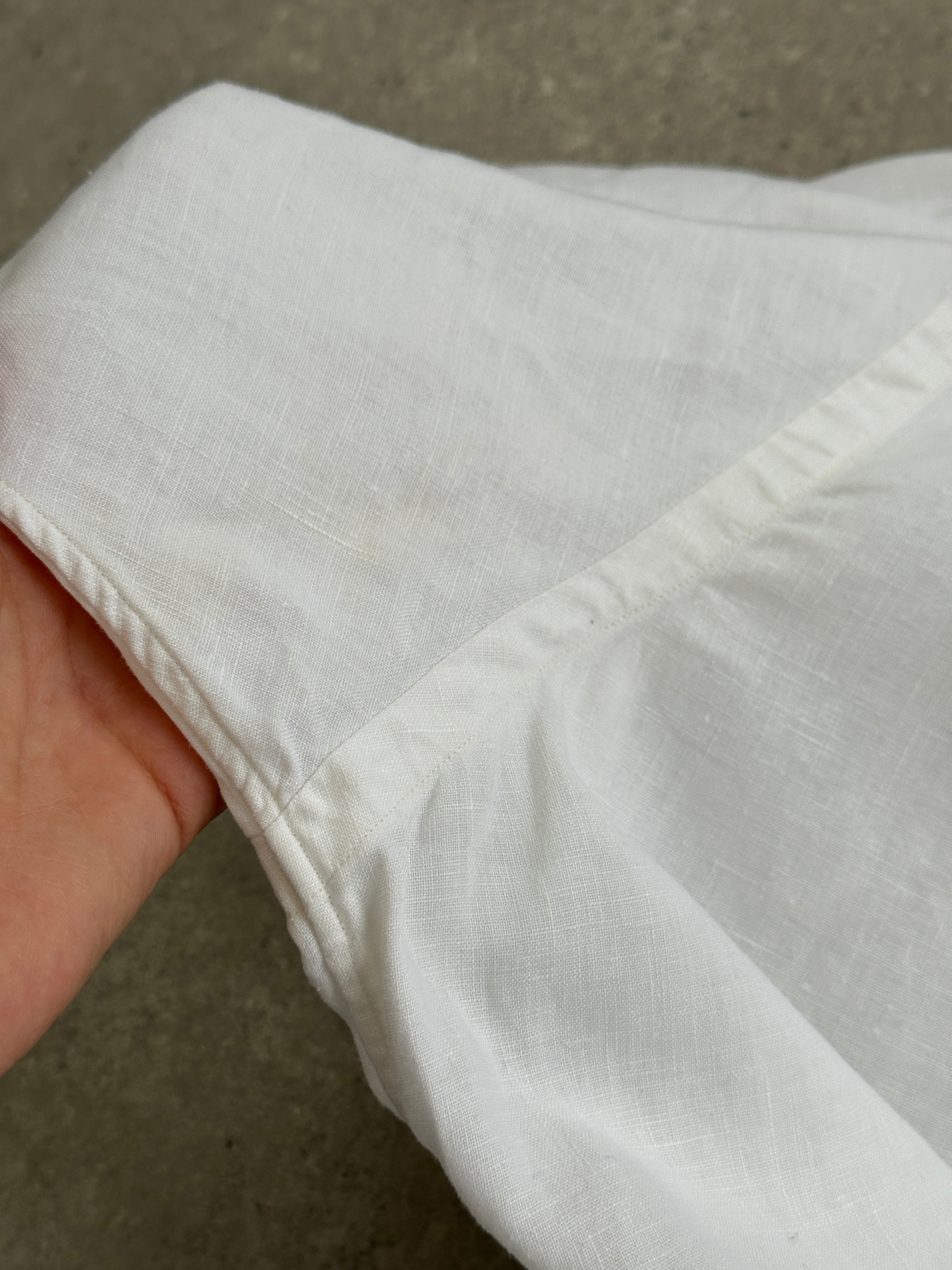 Ralph Lauren pure linen short sleeve logo shirt in XXL, white fabric with classic Ralph Lauren logo embroidery on chest.