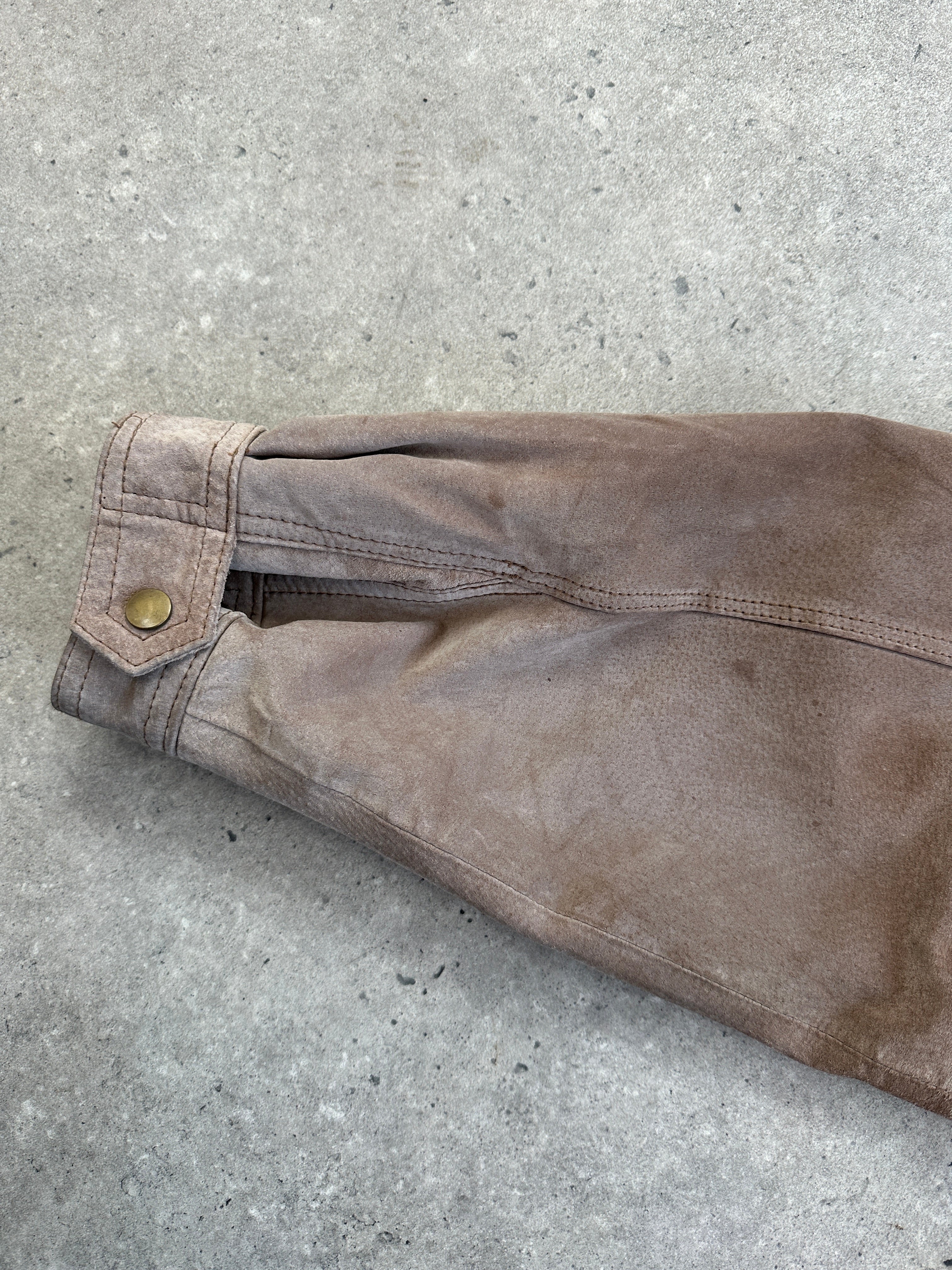 Vintage 1990s high neck suede bomber jacket in XL, showcasing a classic retro style and soft suede texture.
