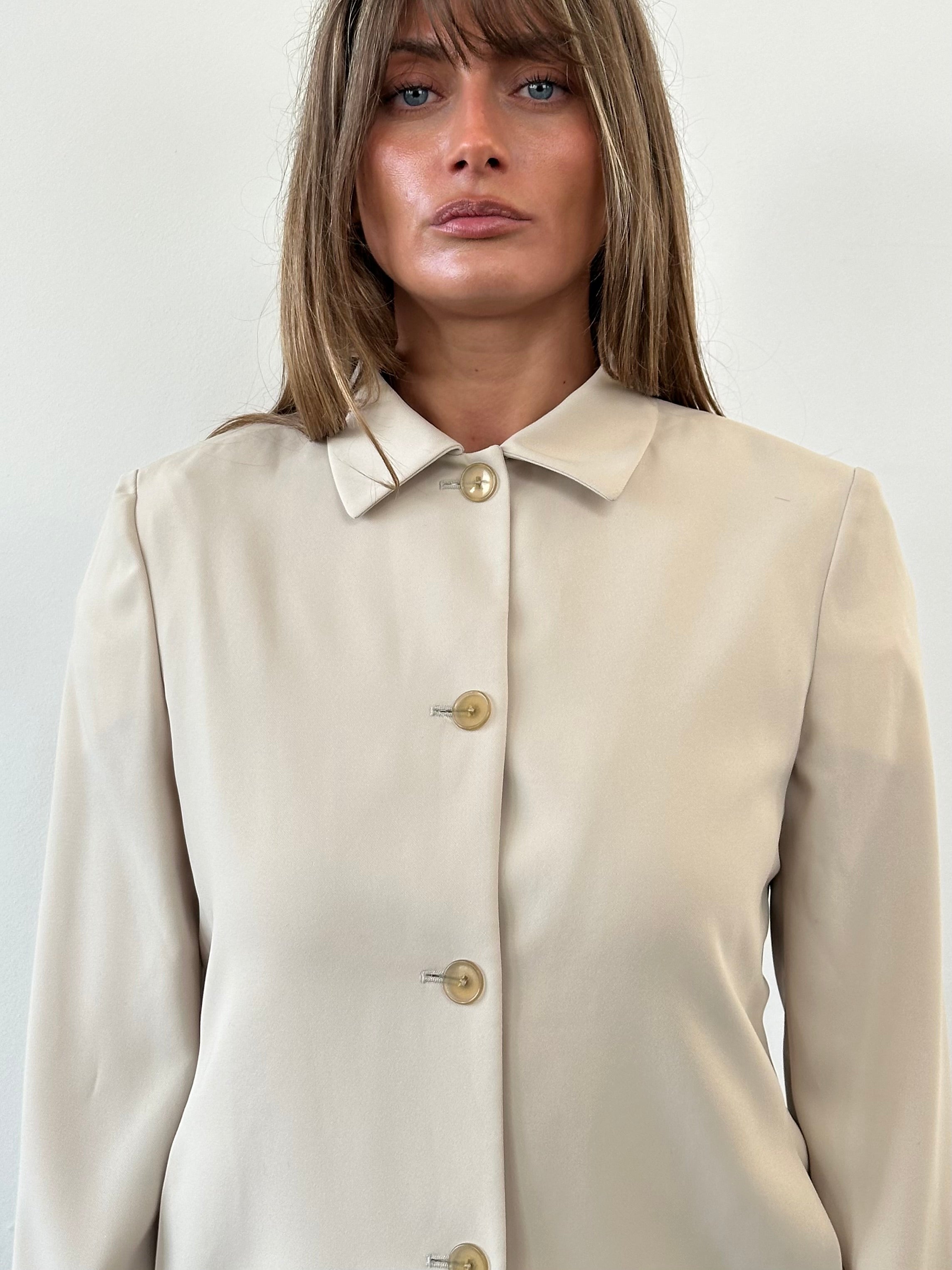 Gianfranco Ferre tailored shirt jacket in size S/M, featuring a classic design with button closure and structured collar.