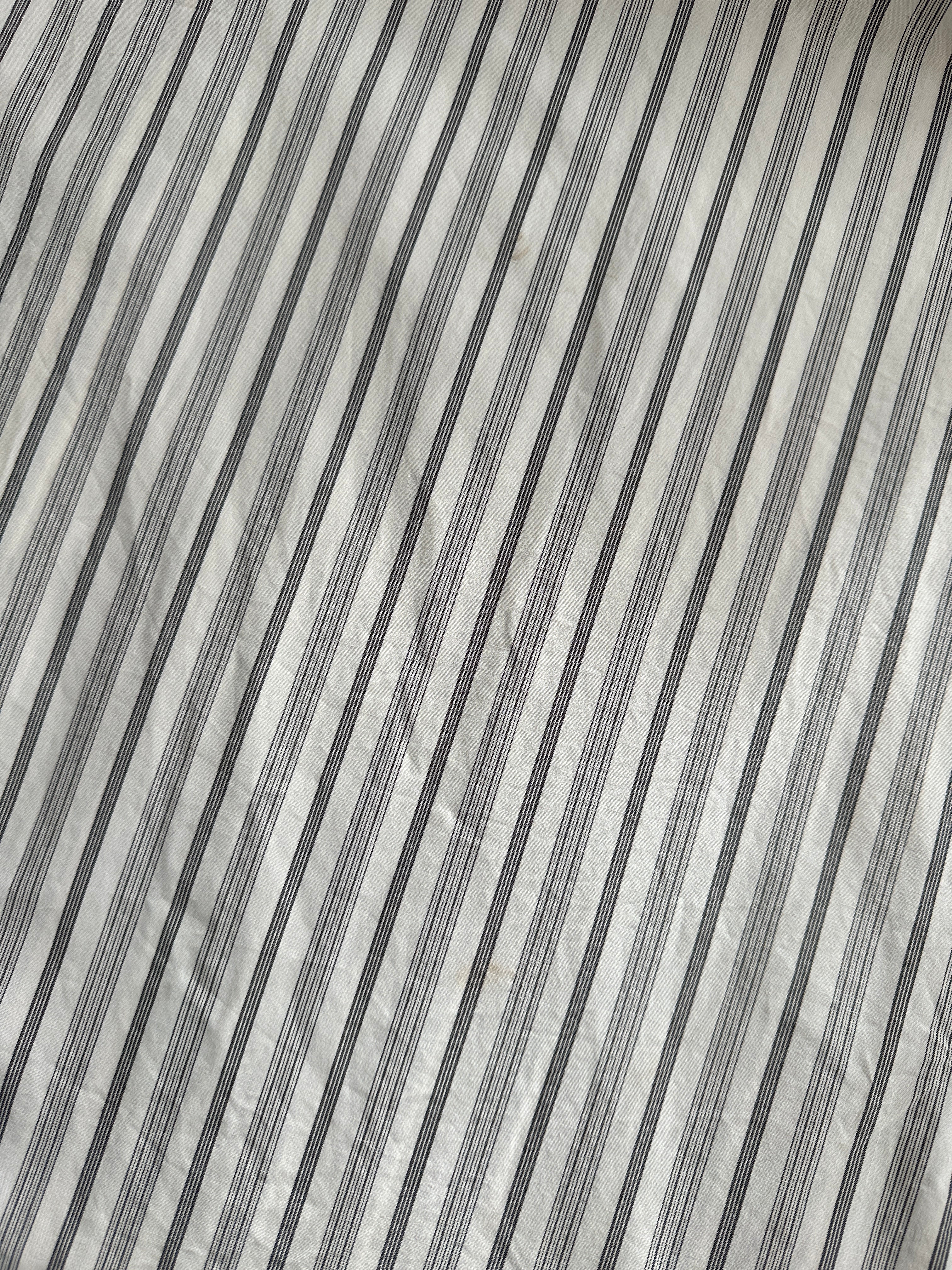 Christian Dior striped pure cotton shirt in XL, featuring a classic button-up design and tailored fit.