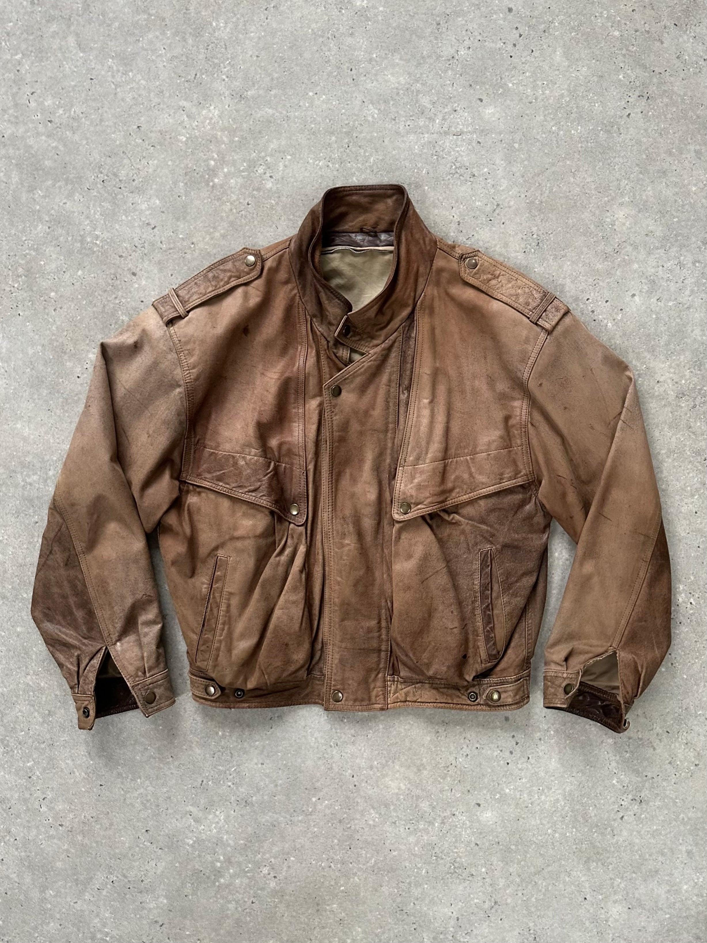 Vintage 1990s high neck aged leather bomber jacket, men's size M/L, classic vintage leather jacket with aged finish and high collar.