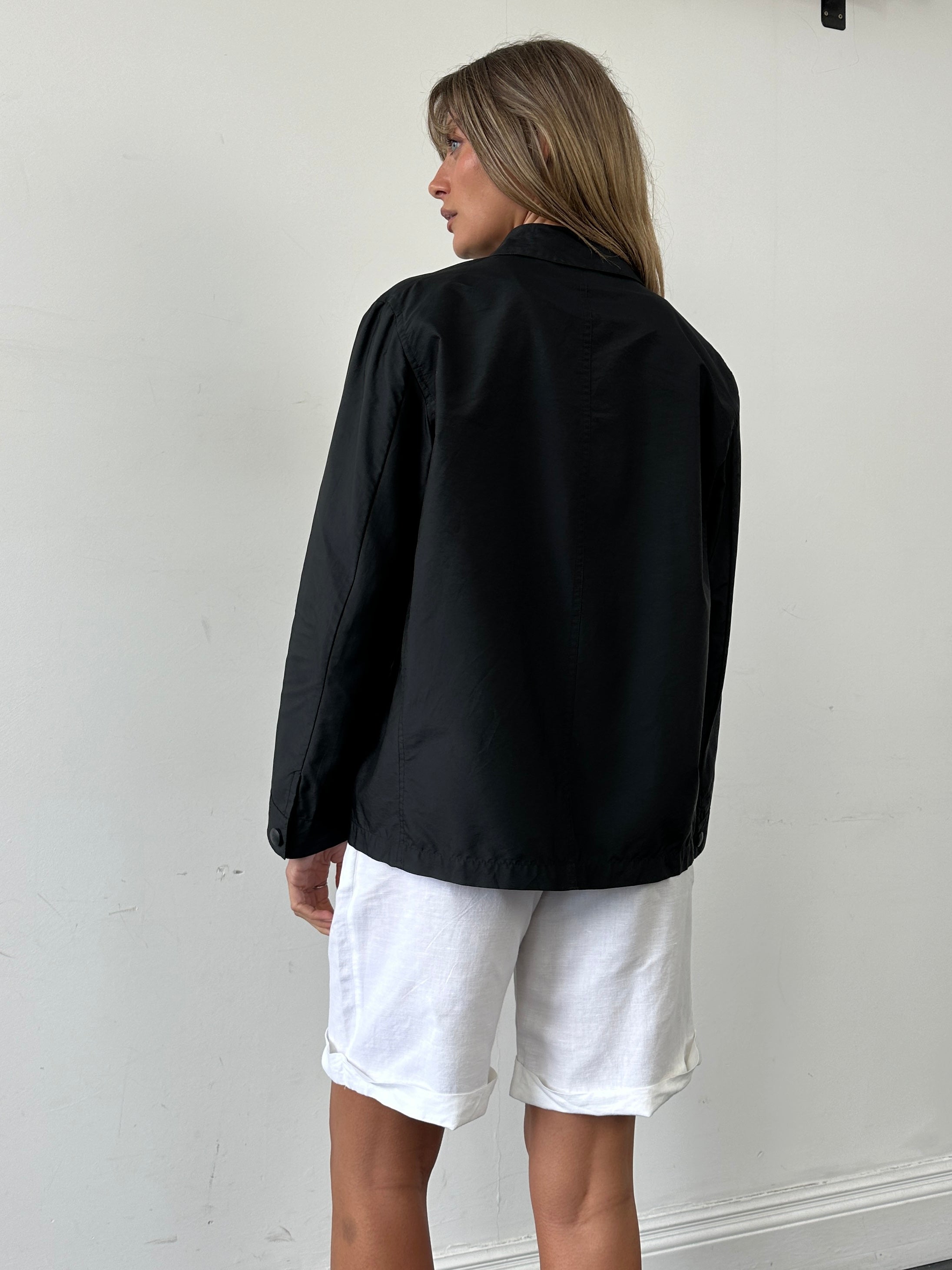 Max Mara Weekend beige bomber jacket with concealed placket, casual style, front zipper, and ribbed cuffs.