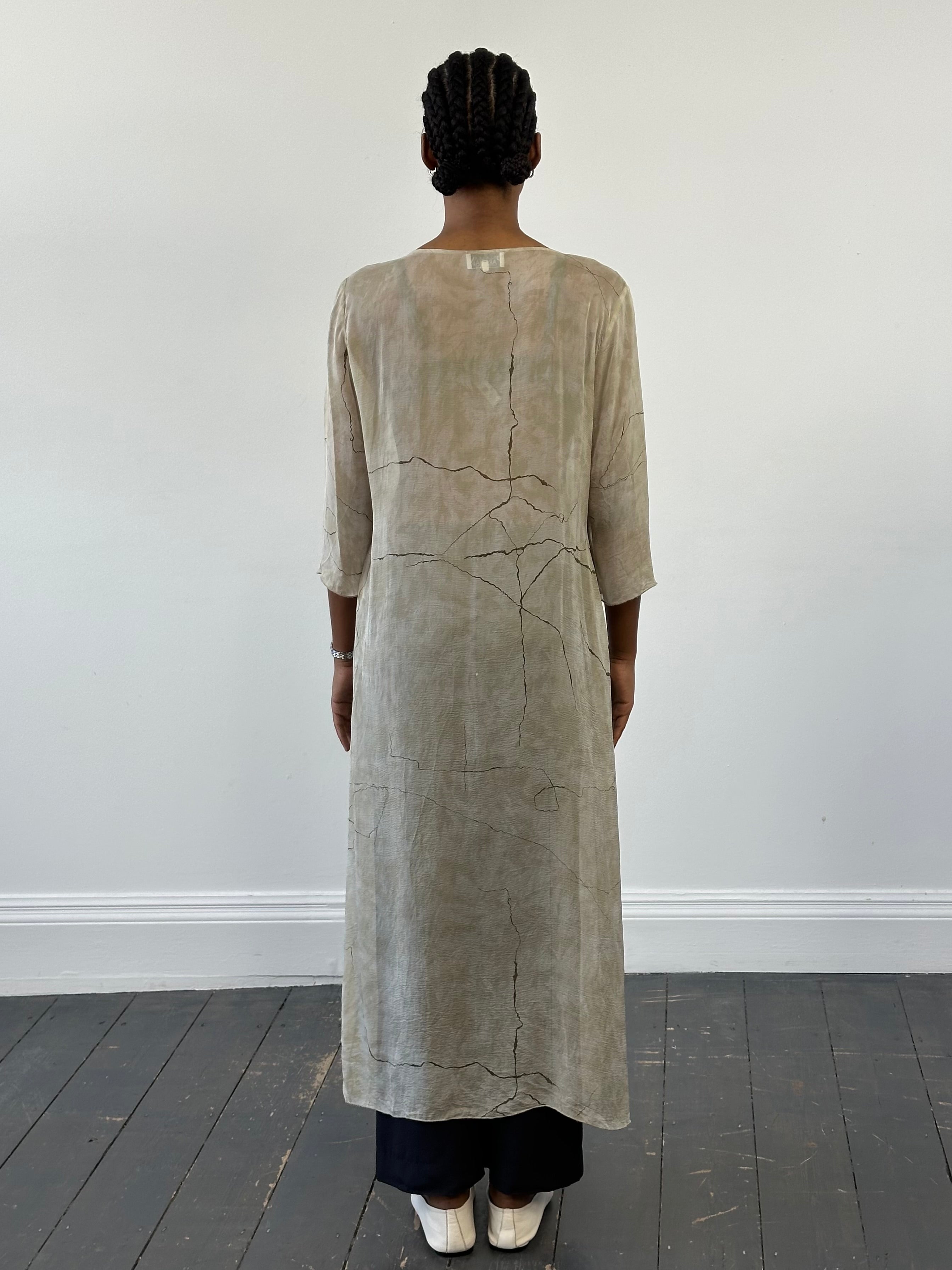 Vintage 1990s pure silk sheer longline cardigan in size M, elegant vintage cardigan with lightweight, flowing fabric.