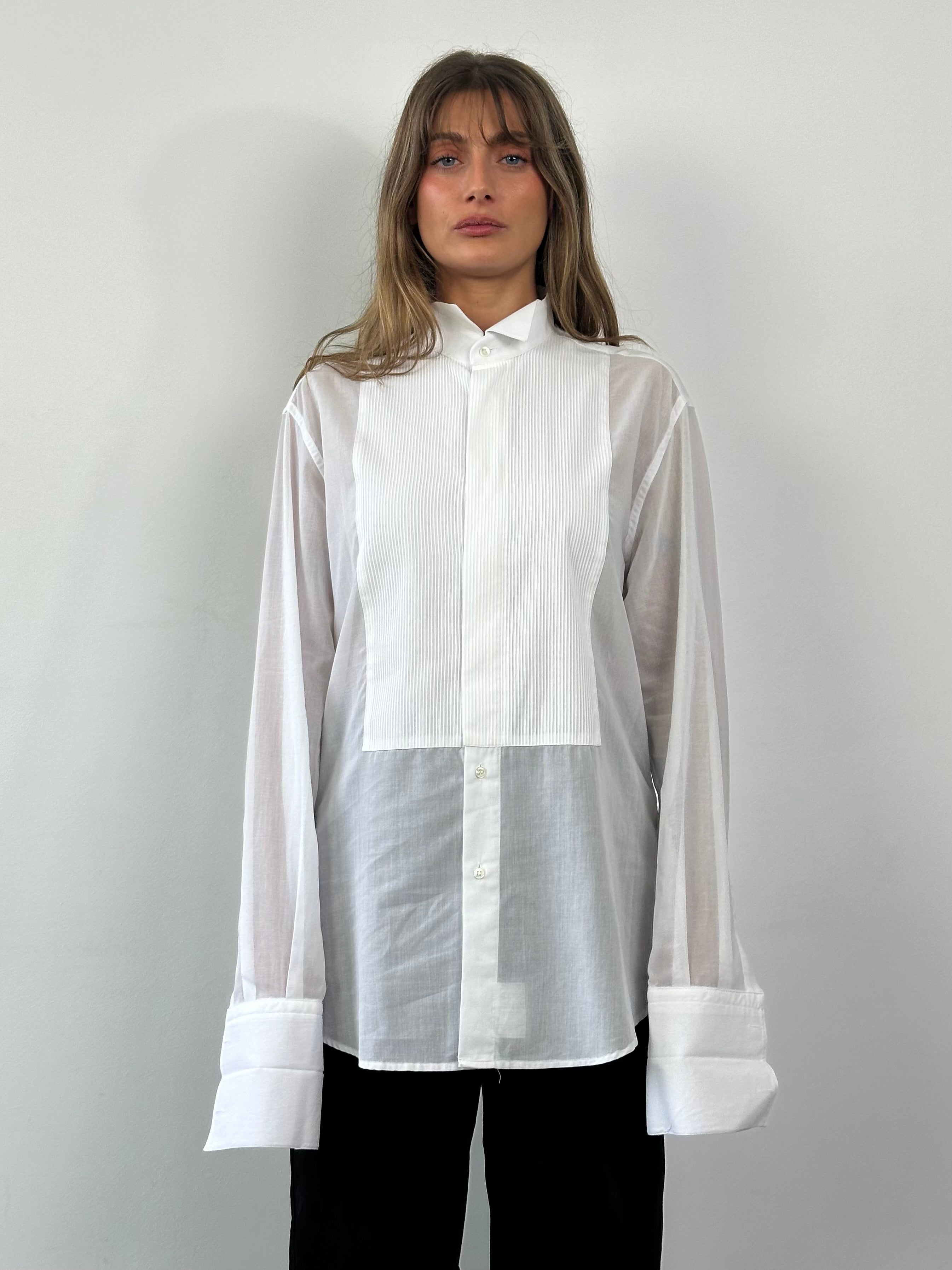 Pal Zileri sheer wing collar dress shirt in XL, featuring a lightweight fabric and classic button-down design.