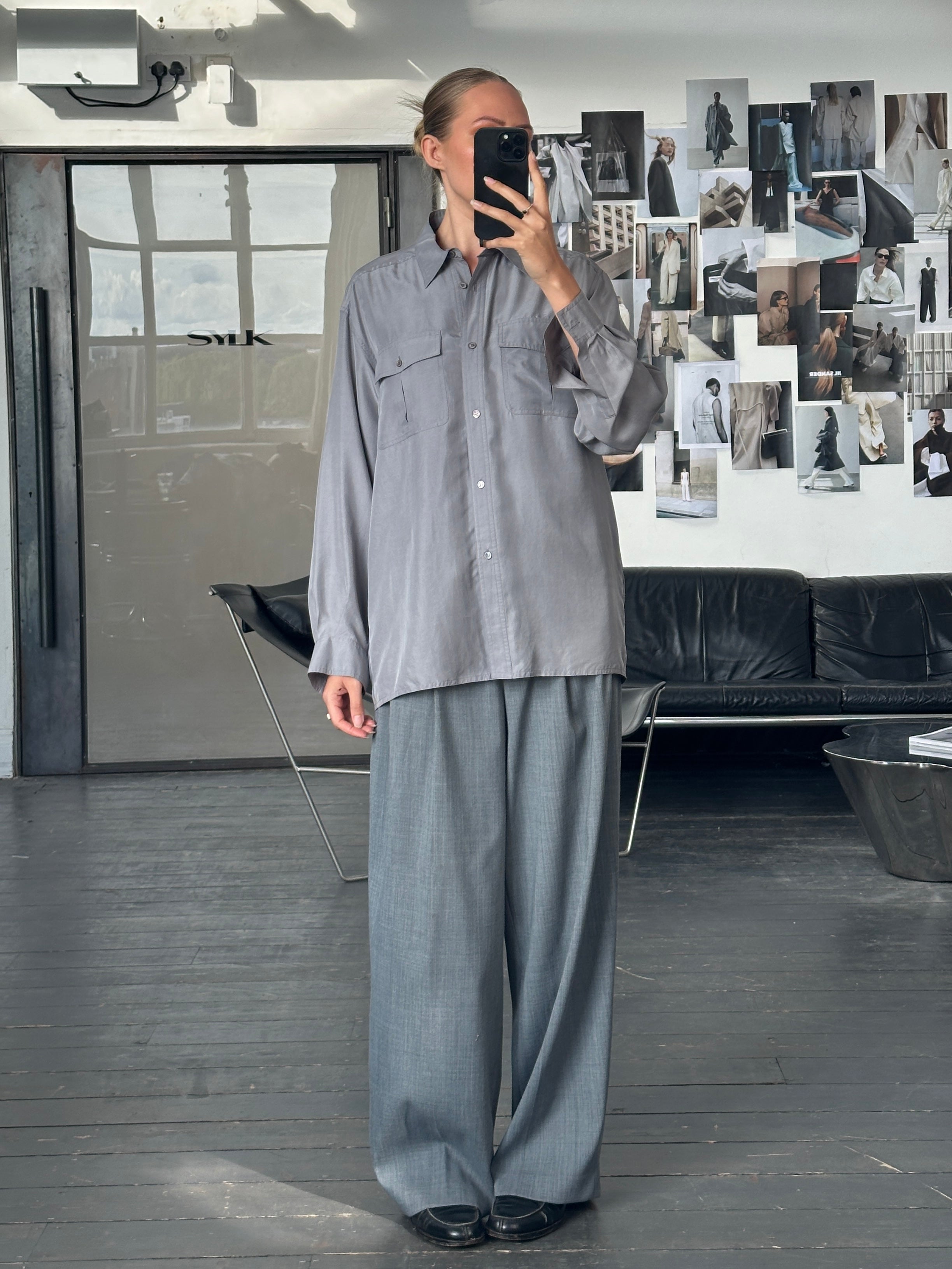 Vintage 1990s relaxed pure silk shirt in size L, featuring a soft, flowing fabric and classic design with a collar and button front.