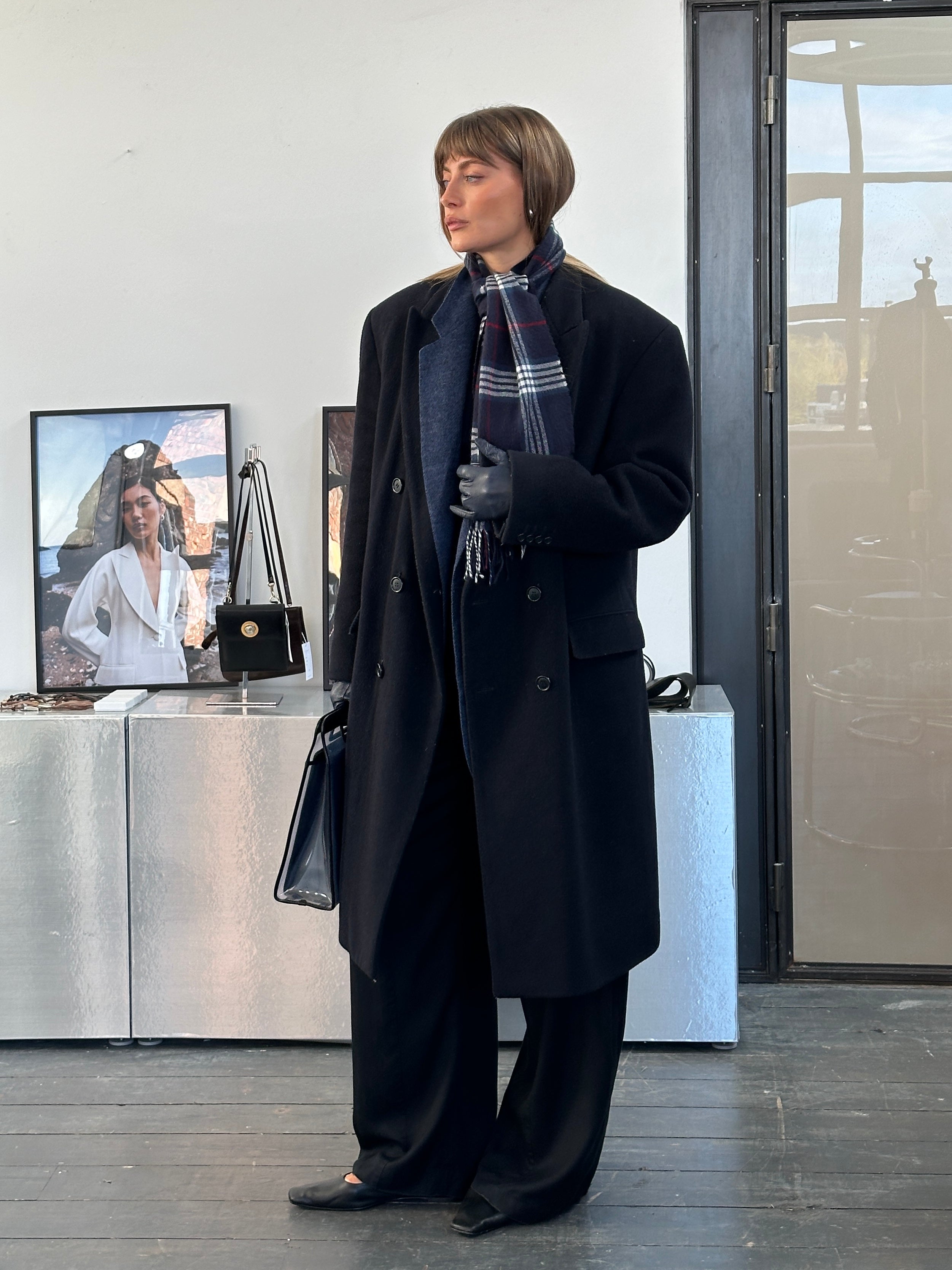Vintage British 1990s Savoy Taylors Guild wool cashmere coat in XL/XXL, showcasing classic style and luxurious fabric details.