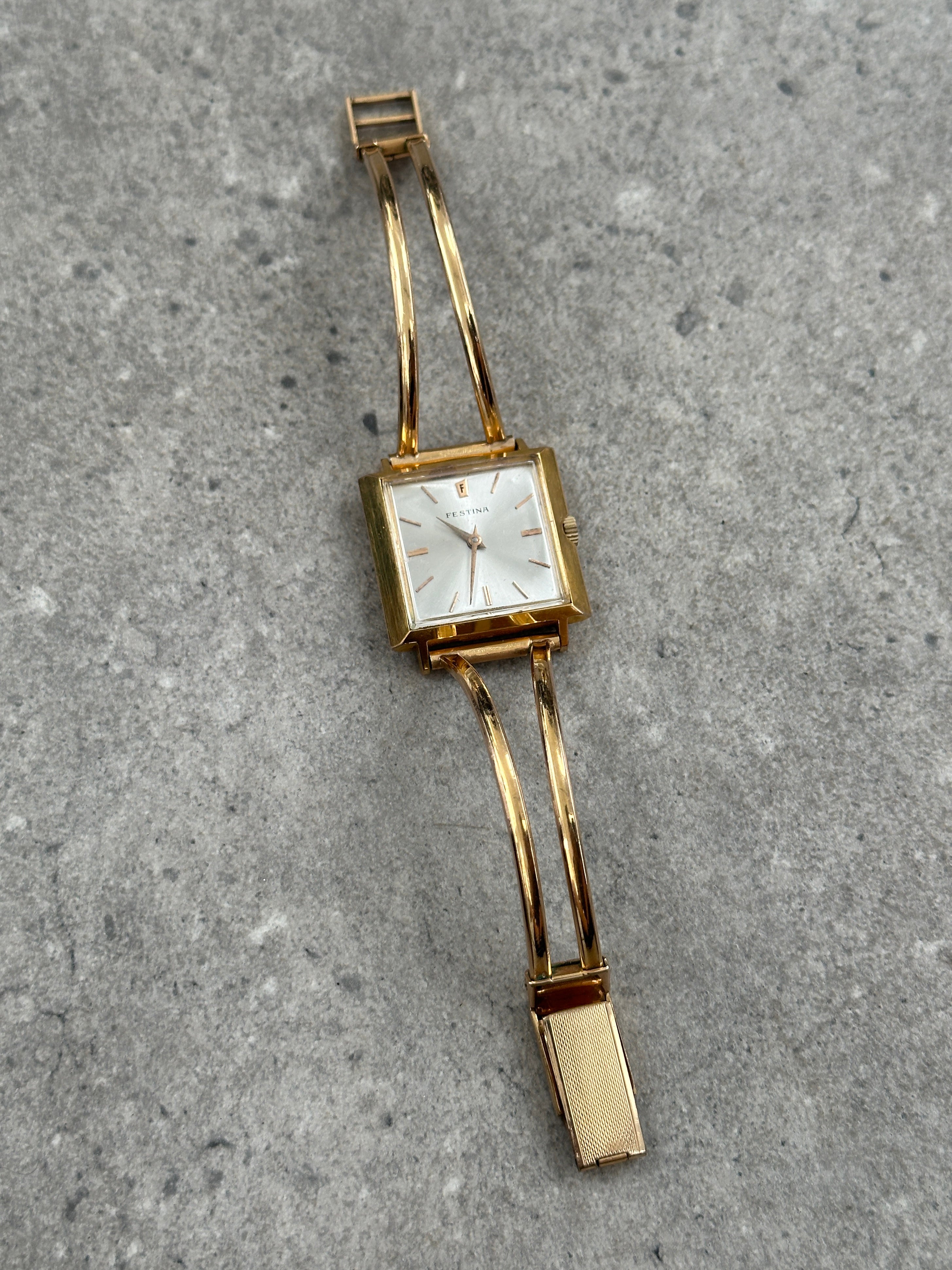 Vintage Festina 1970s Swiss Gold Tone Bracelet Mechanical Watch