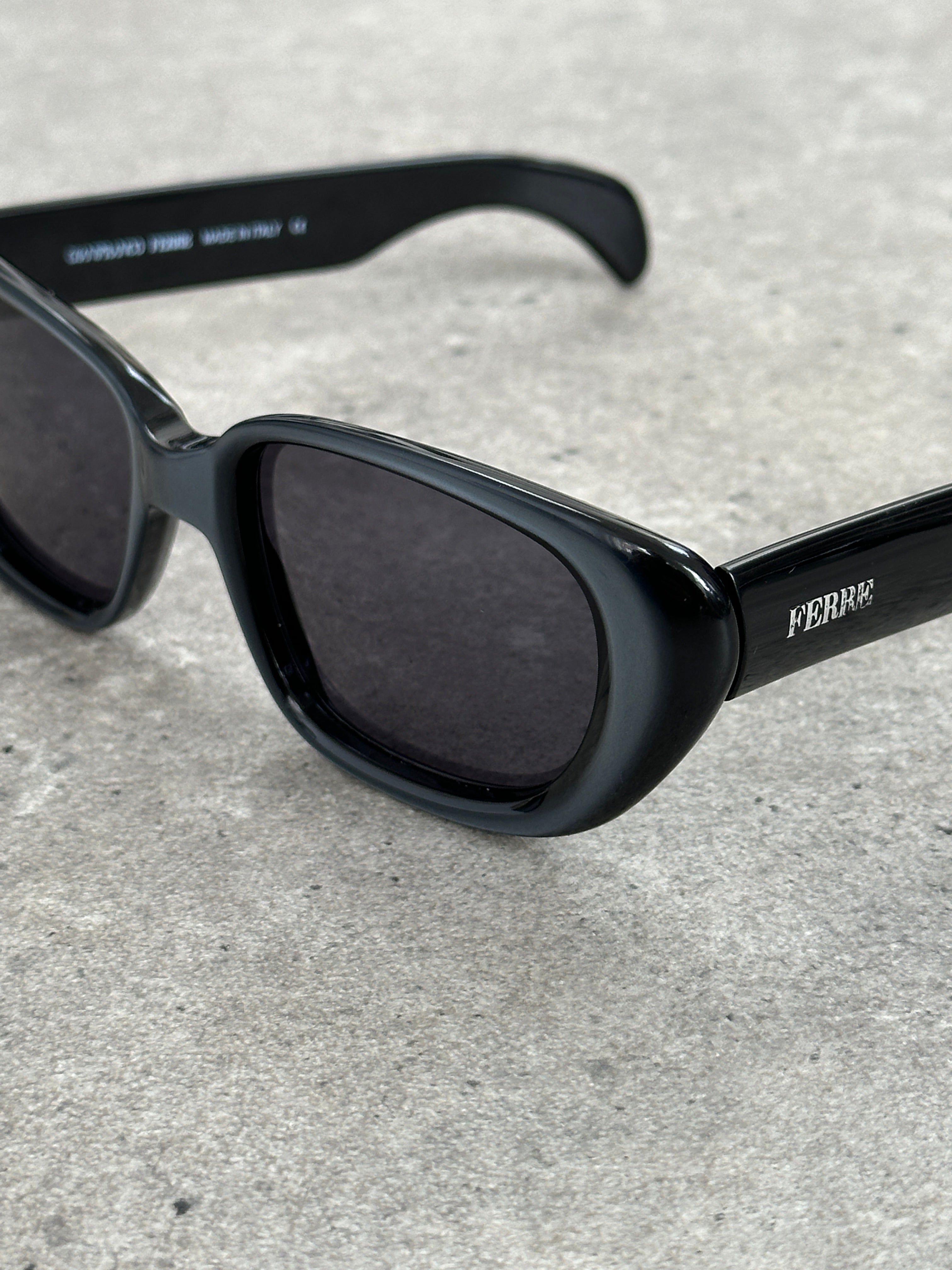 Gianfranco Ferre 2000s Rectangular Sunglasses