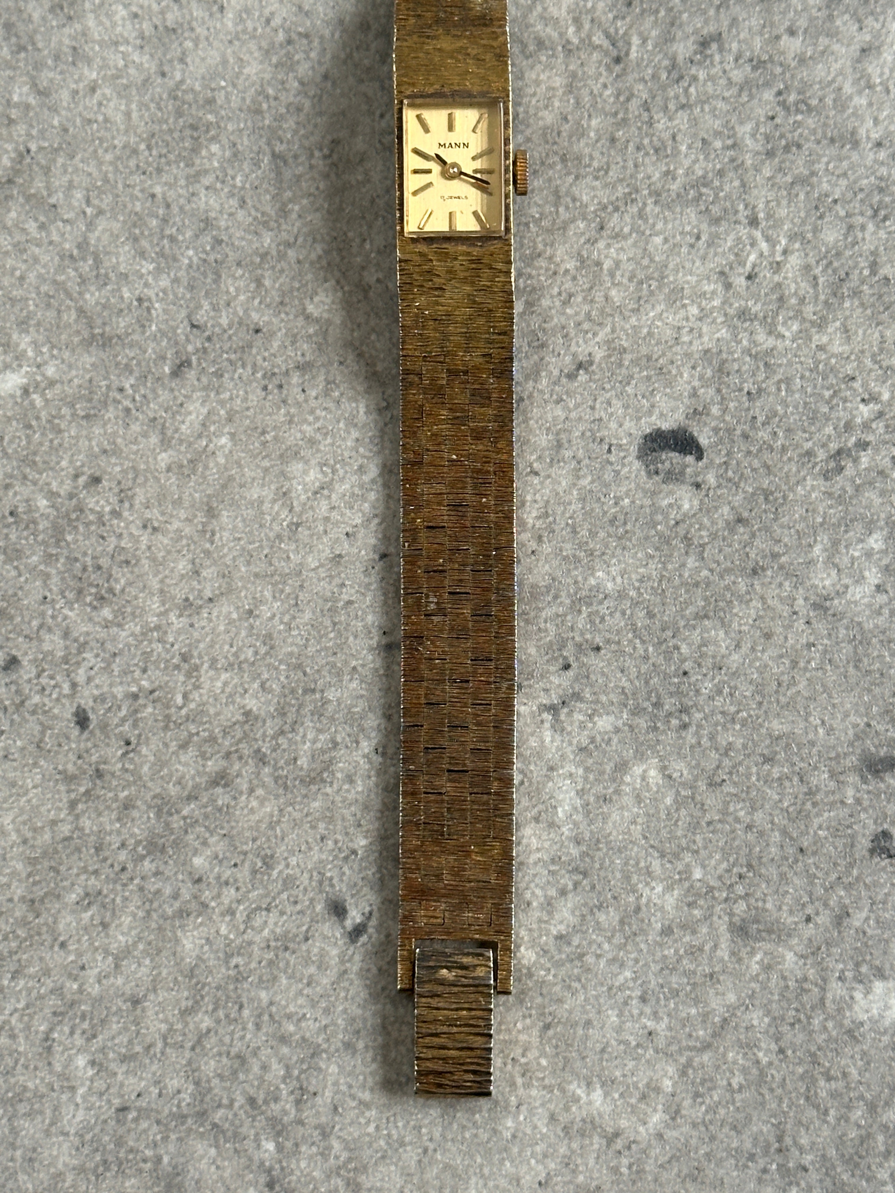 Mann 1970s Swiss 17 Jewel Mechanical Bracelet Watch