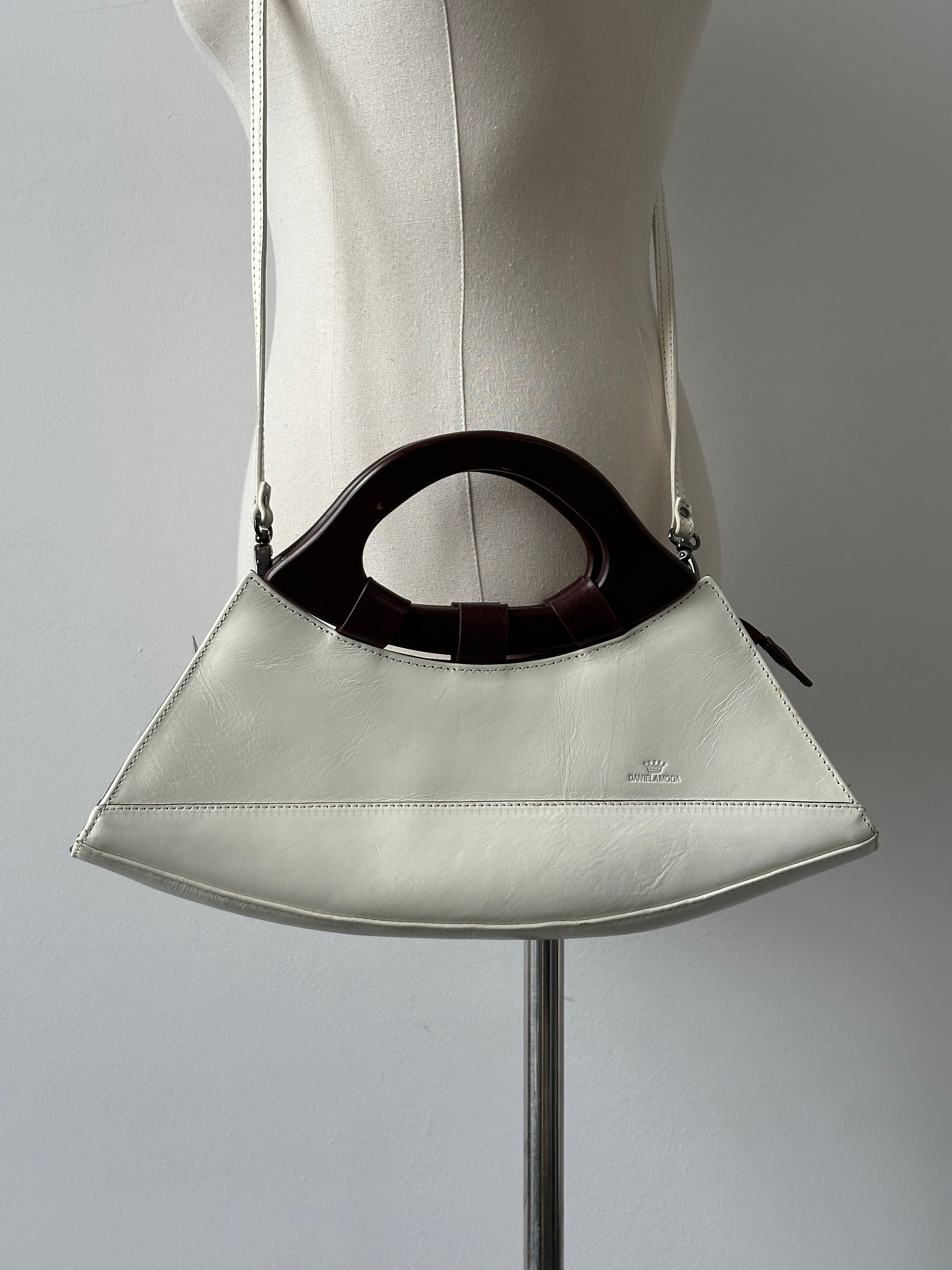 Italian Vintage 1990s Leather Crossbody Bag