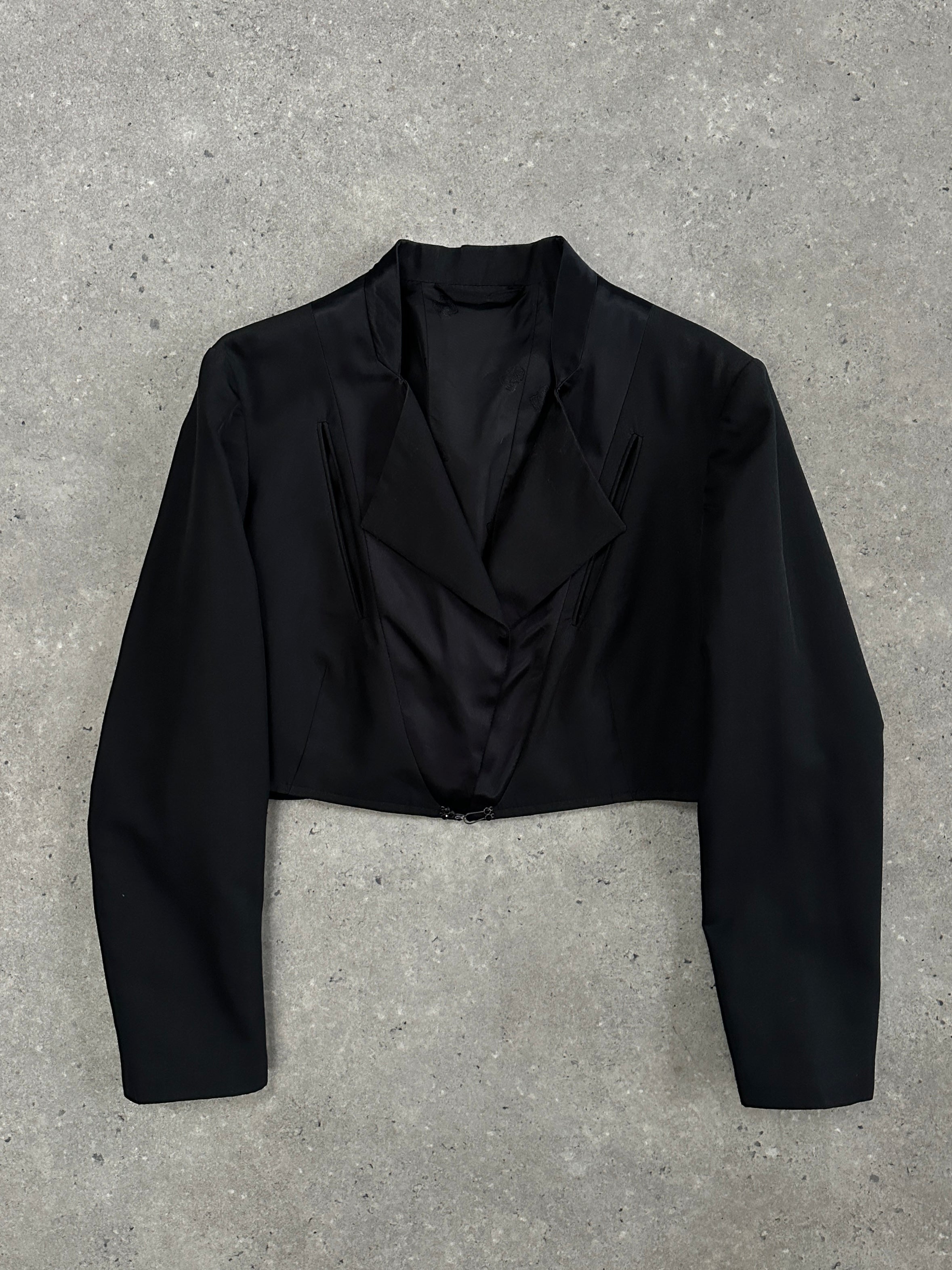 Vintage 2000s wool cropped tuxedo blazer, size small, featuring classic tailored fit and elegant lapel details.