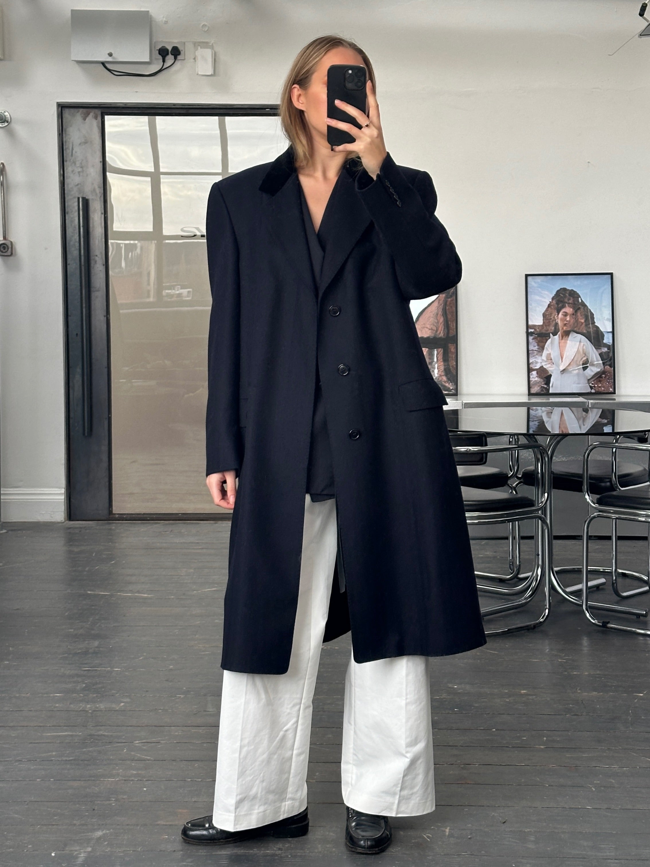 Christian Dior Monsieur 1980s pure wool coat with concealed placket, XL size, showcasing classic tailored design and elegant style.