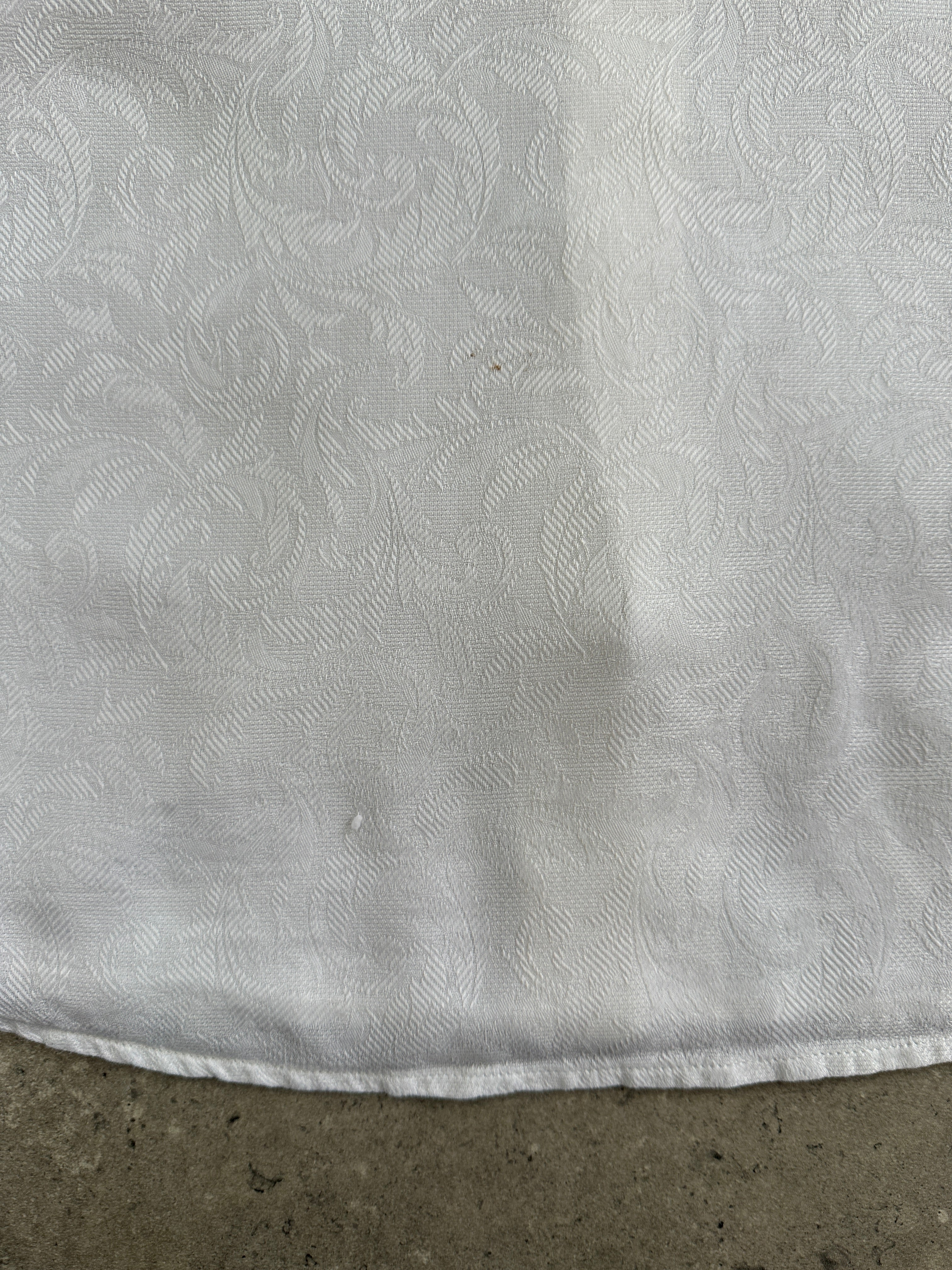 Gianni Versace cotton paisley shirt in large size, featuring vibrant paisley print and classic collar design.
