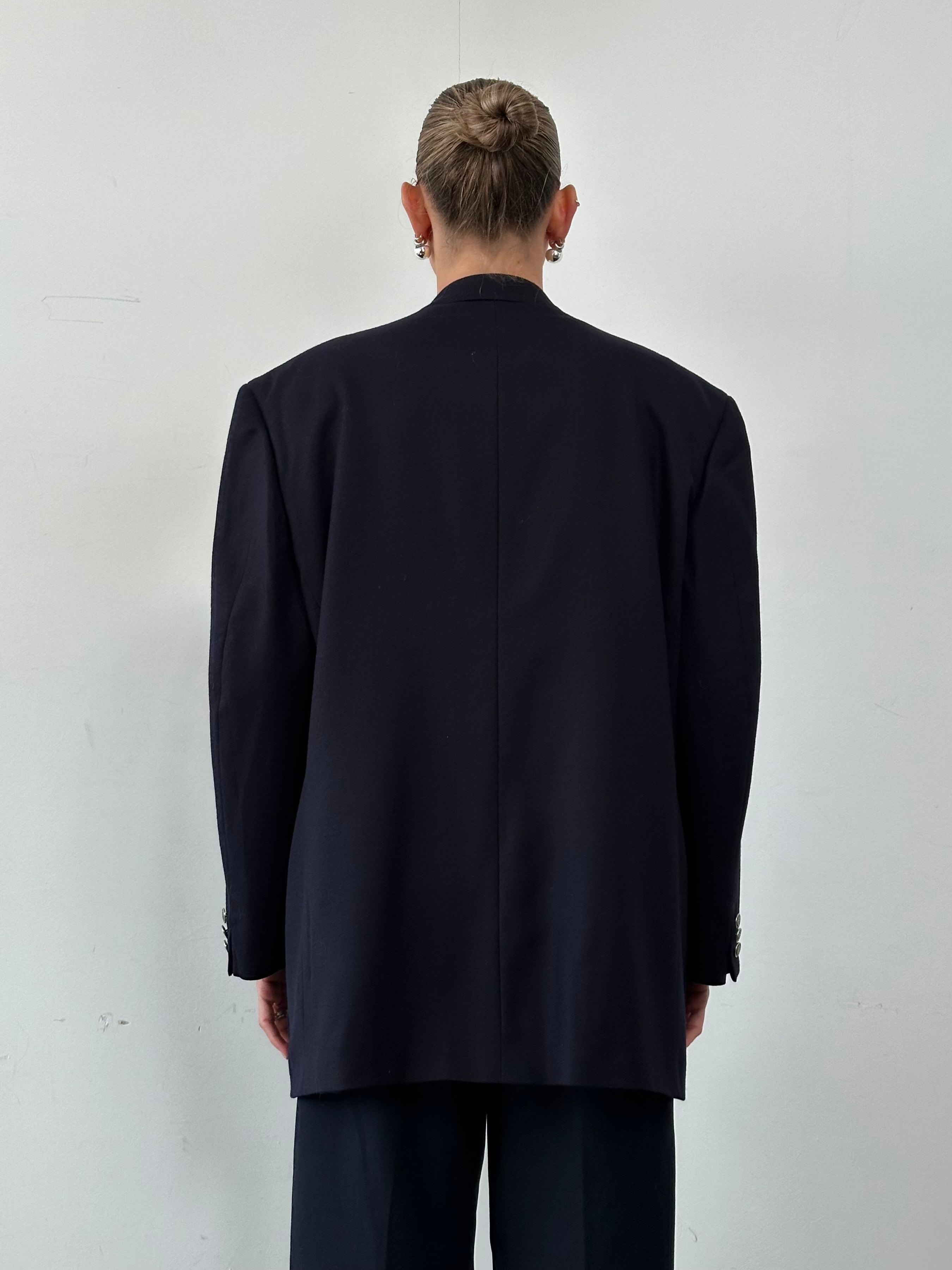 Christian Dior pure brushed wool blazer with bespoke hardware in XXL size, tailored fit, stylish and luxurious men's blazer.