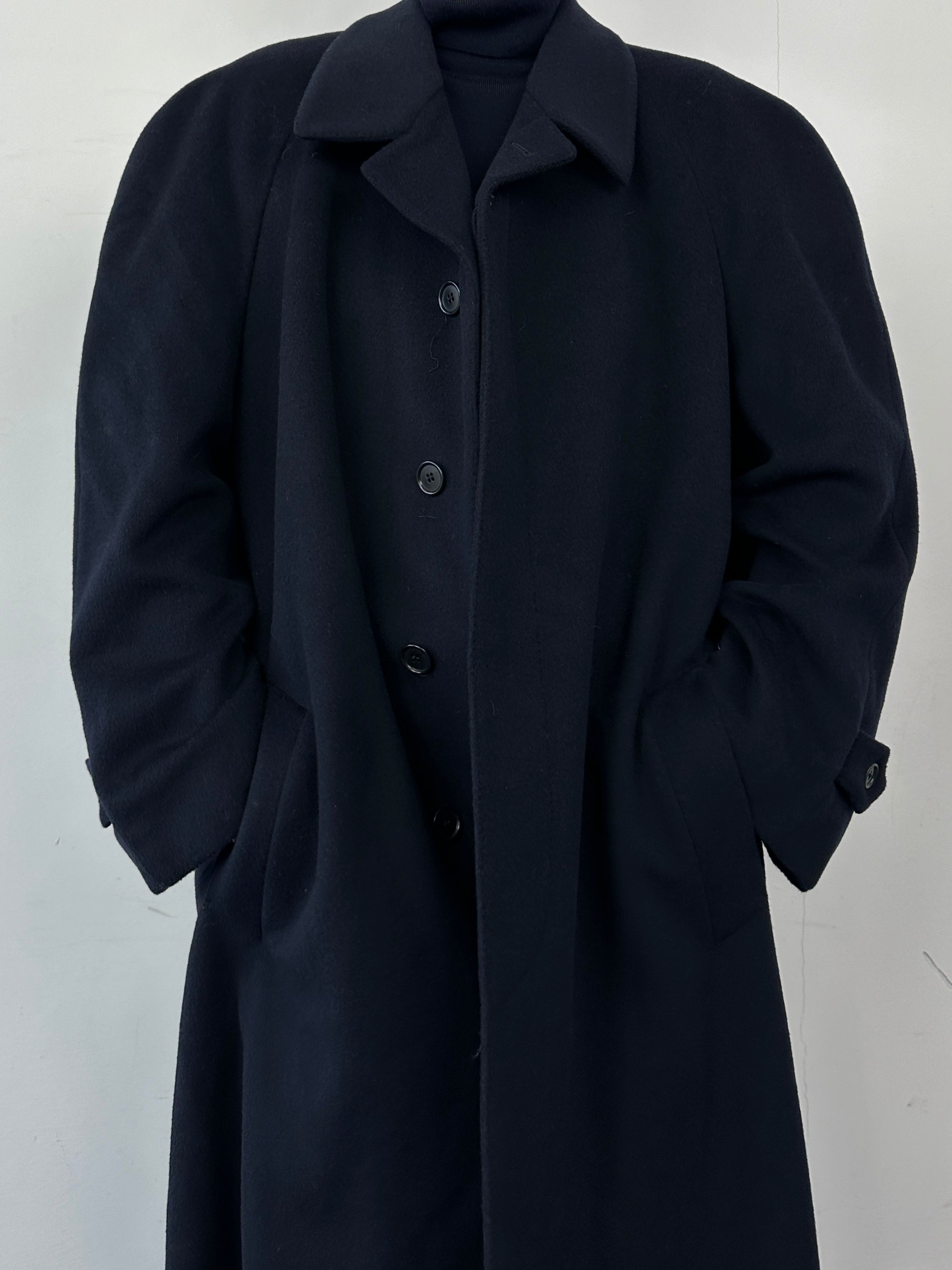 Vintage wool and cashmere coat with concealed placket, single-breasted design, available in XL/XXL size.