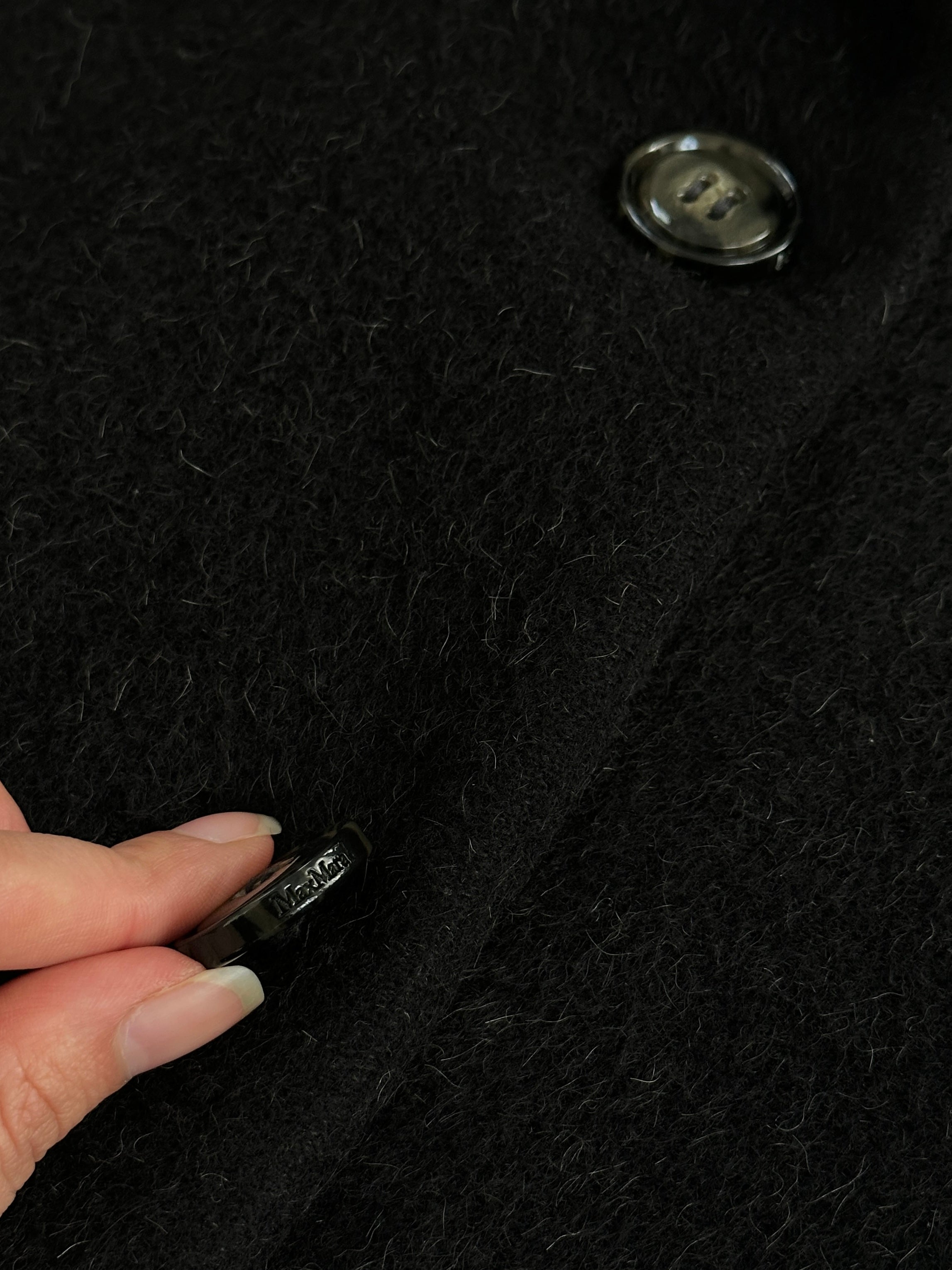 Max Mara Weekend 1990s wool mohair single-breasted coat in M/L size, shown in a stylish image highlighting its tailored fit and fabric texture.