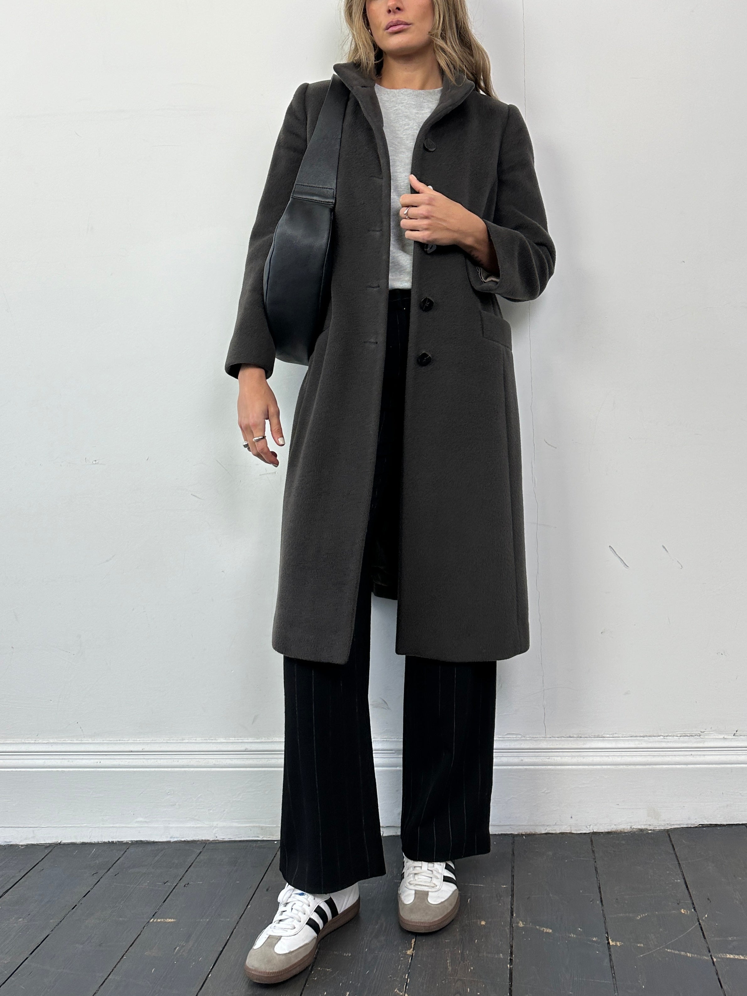 Armani Collezioni wool and cashmere single-breasted coat in size S, tailored fit with classic design and neutral color.