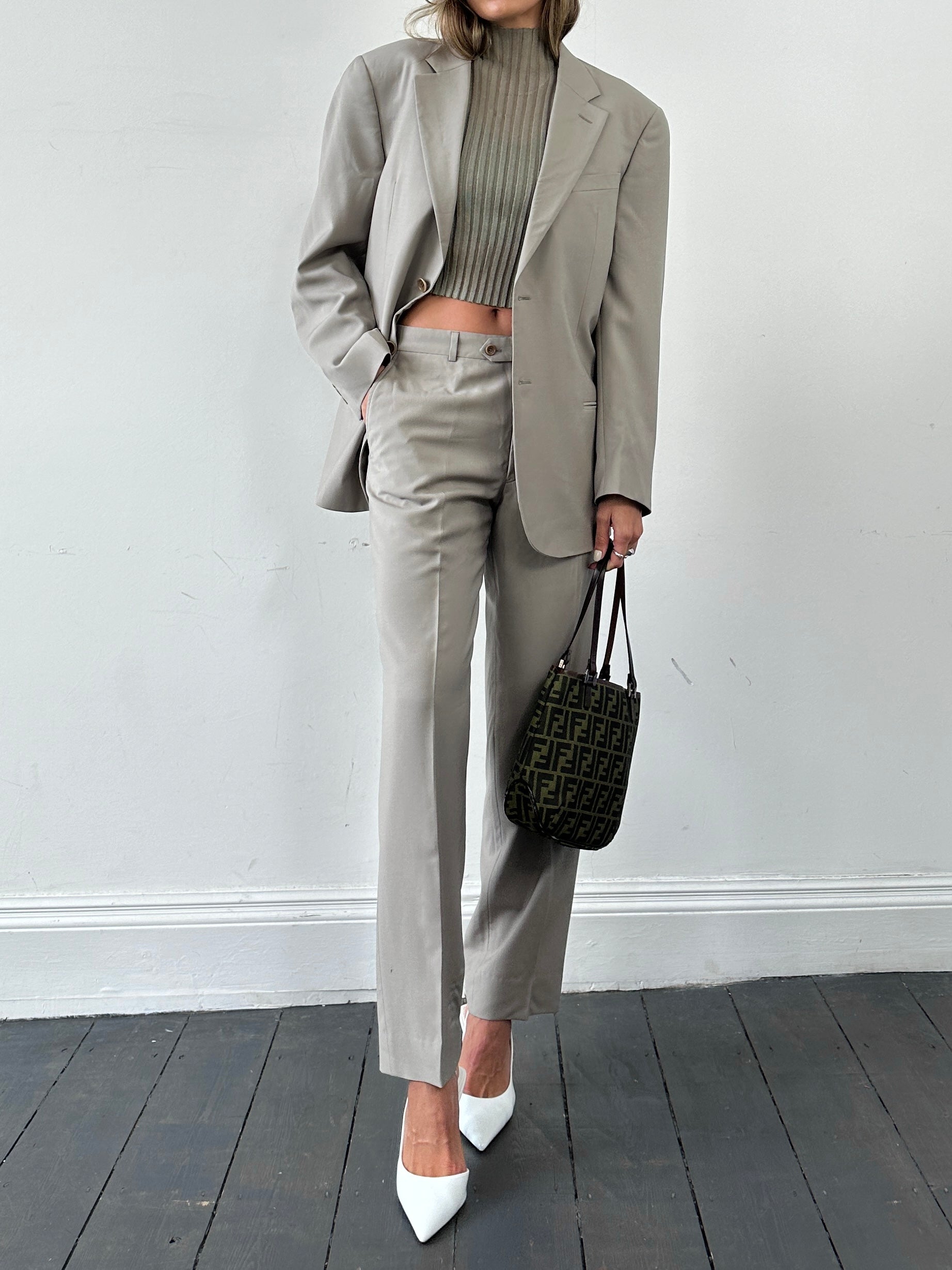 Armani Collezioni pure wool single-breasted suit jumpsuit in size 40R/W30, displayed on a neutral background.