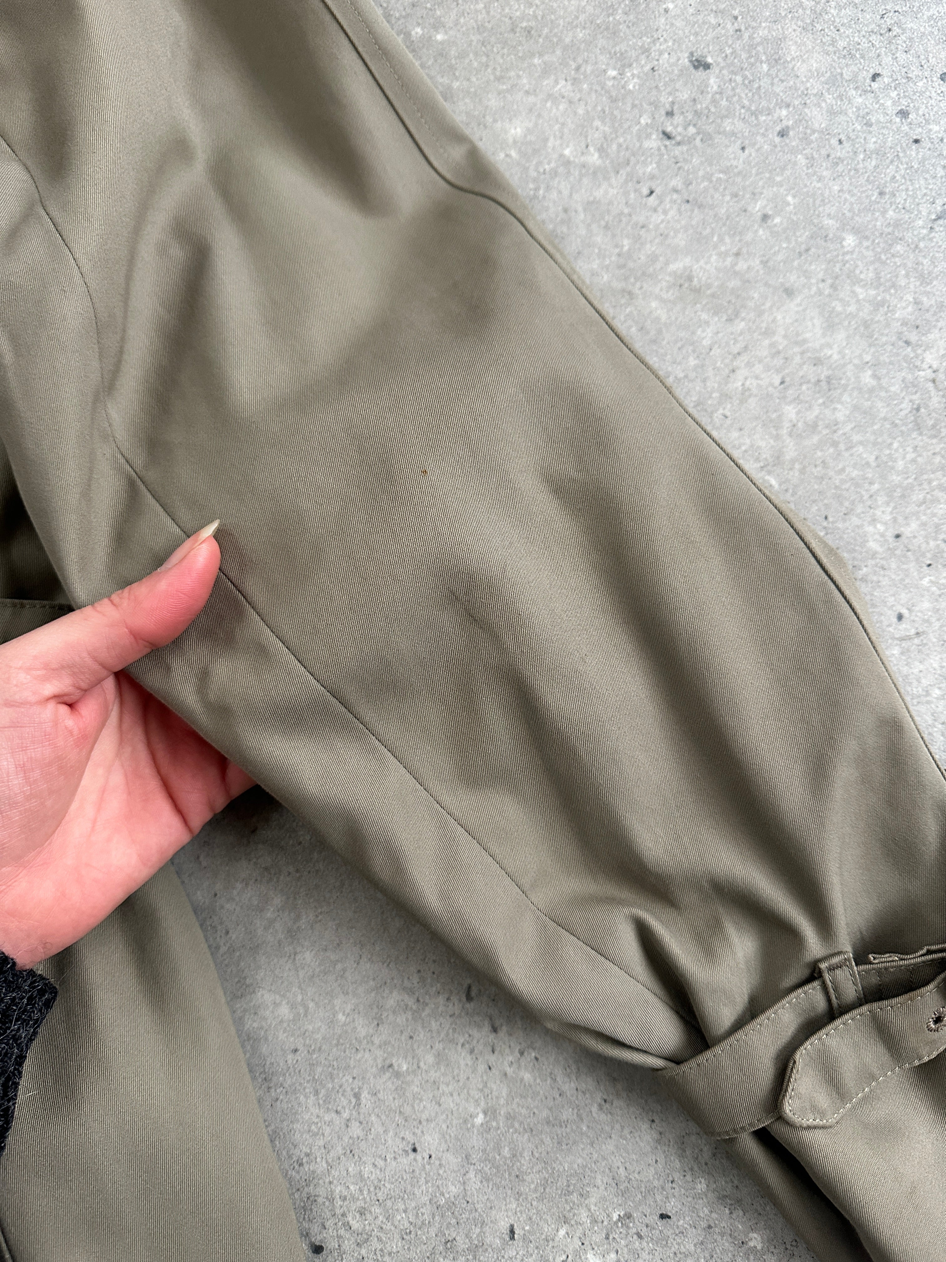 Aquascutum pure cotton double-breasted belted trench coat in XL, showcasing classic design and tailored fit.