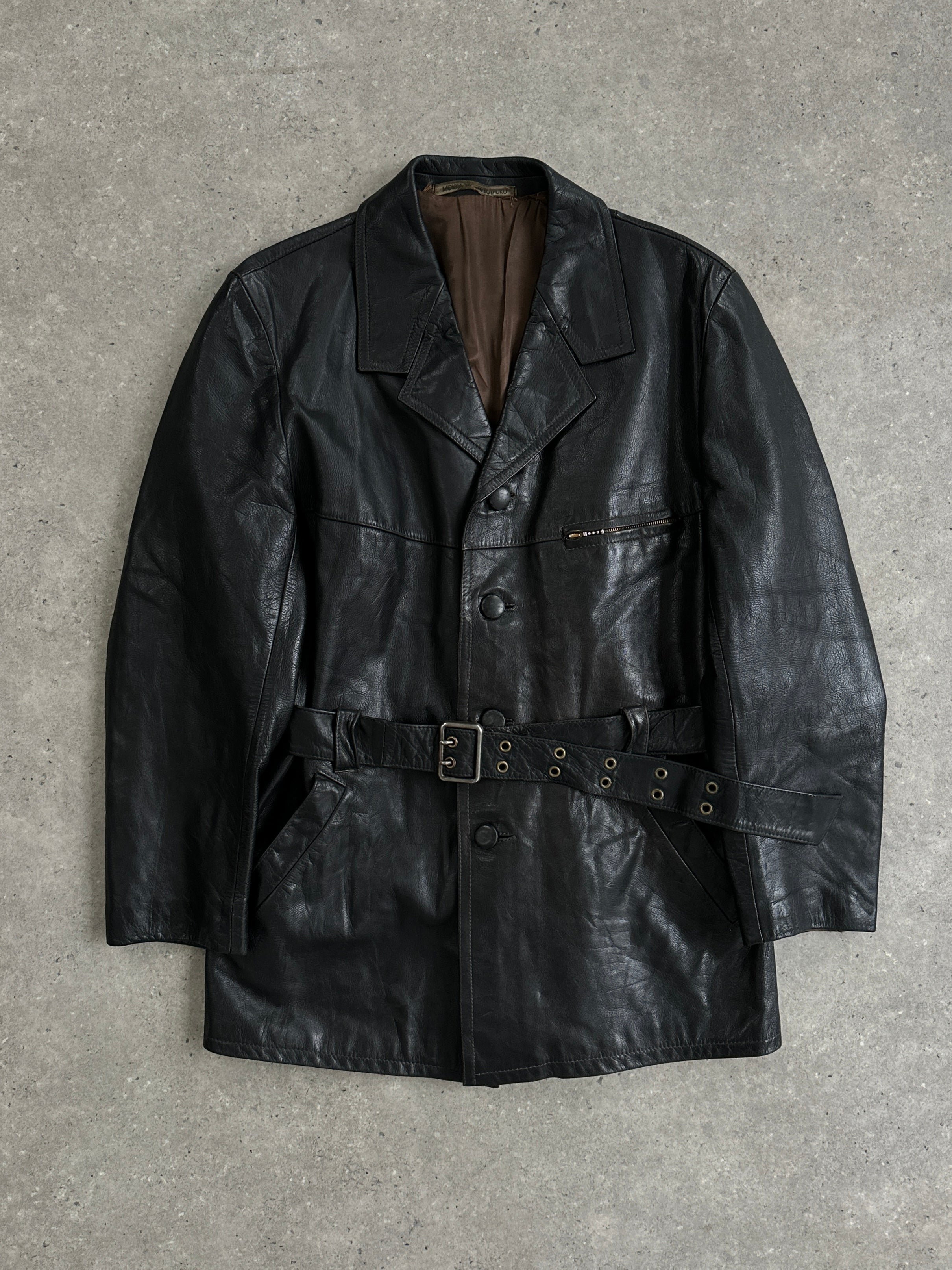 Vintage belted leather jacket in XL with classic design, featuring a front belt and stylish leather texture.