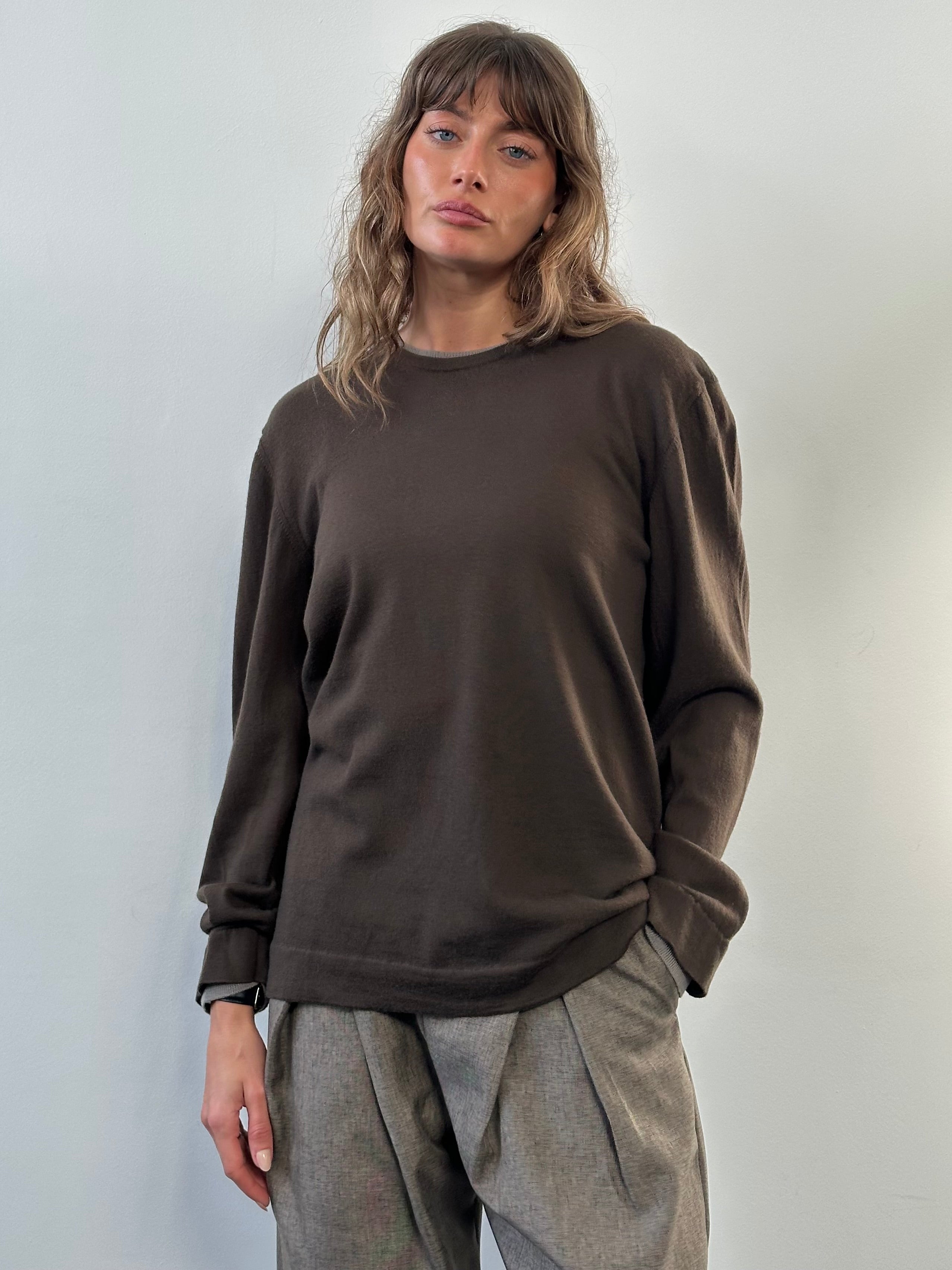 Armani Collezioni 2000s pure wool layered knit jumper in M/L, featuring a textured design and classic fit.