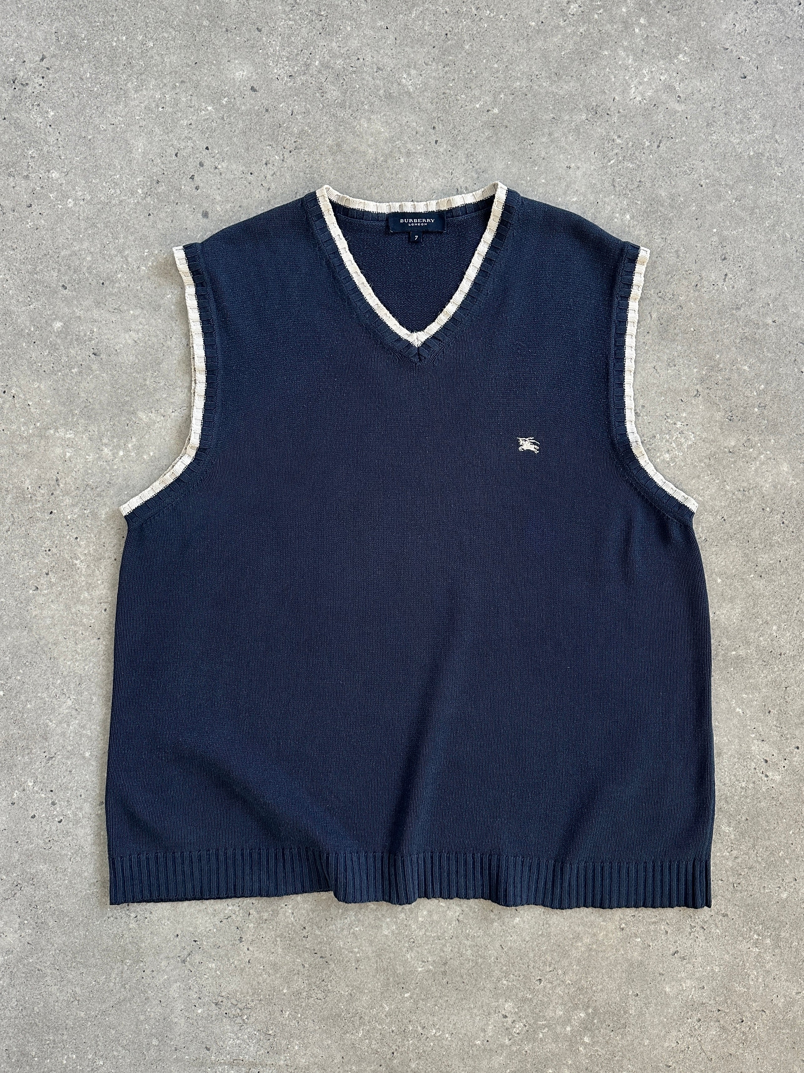 Burberry London 1990s XL cotton sleeveless logo knitted jumper, beige with the iconic Burberry check pattern on the front.