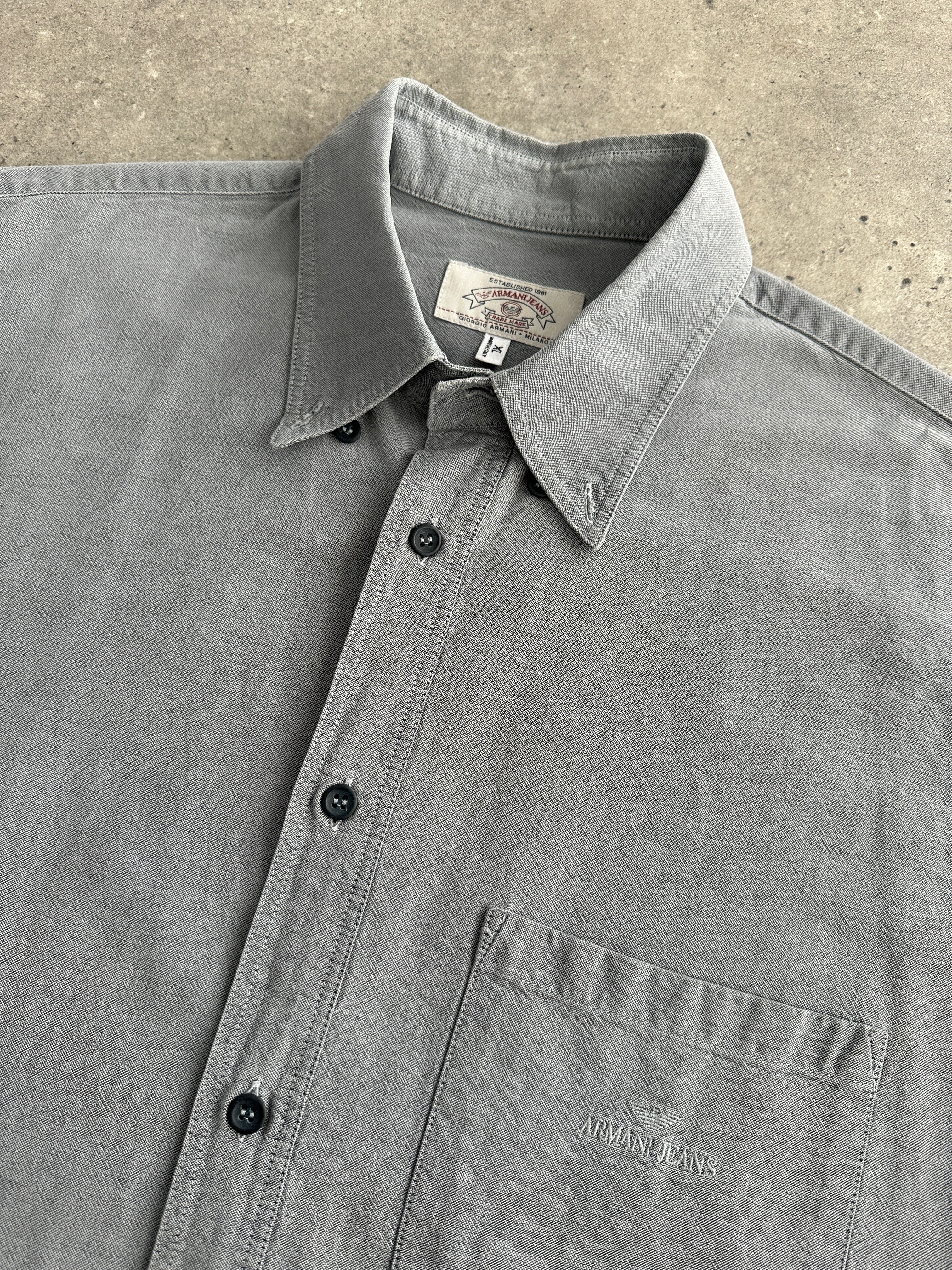 Armani Jeans pure cotton logo shirt in XL/XXL, featuring a classic design with the Armani logo on the front.