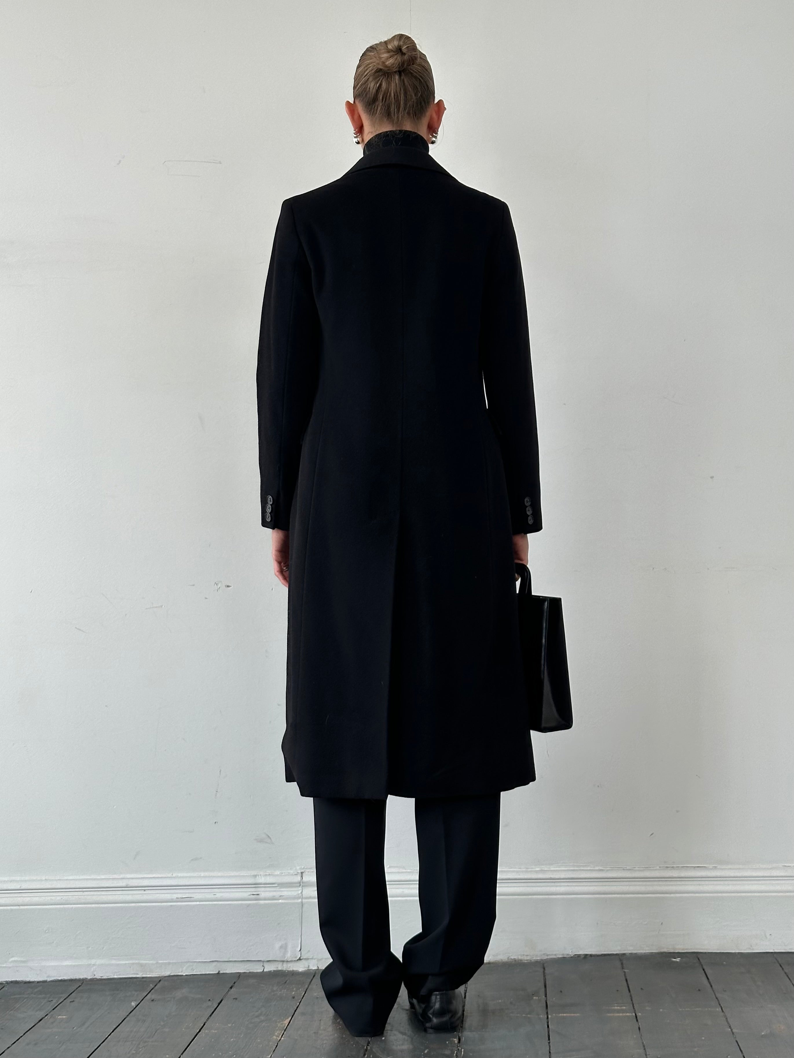 Max Mara pure wool single-breasted coat in size S, stylish and warm outerwear with classic design and tailored fit.