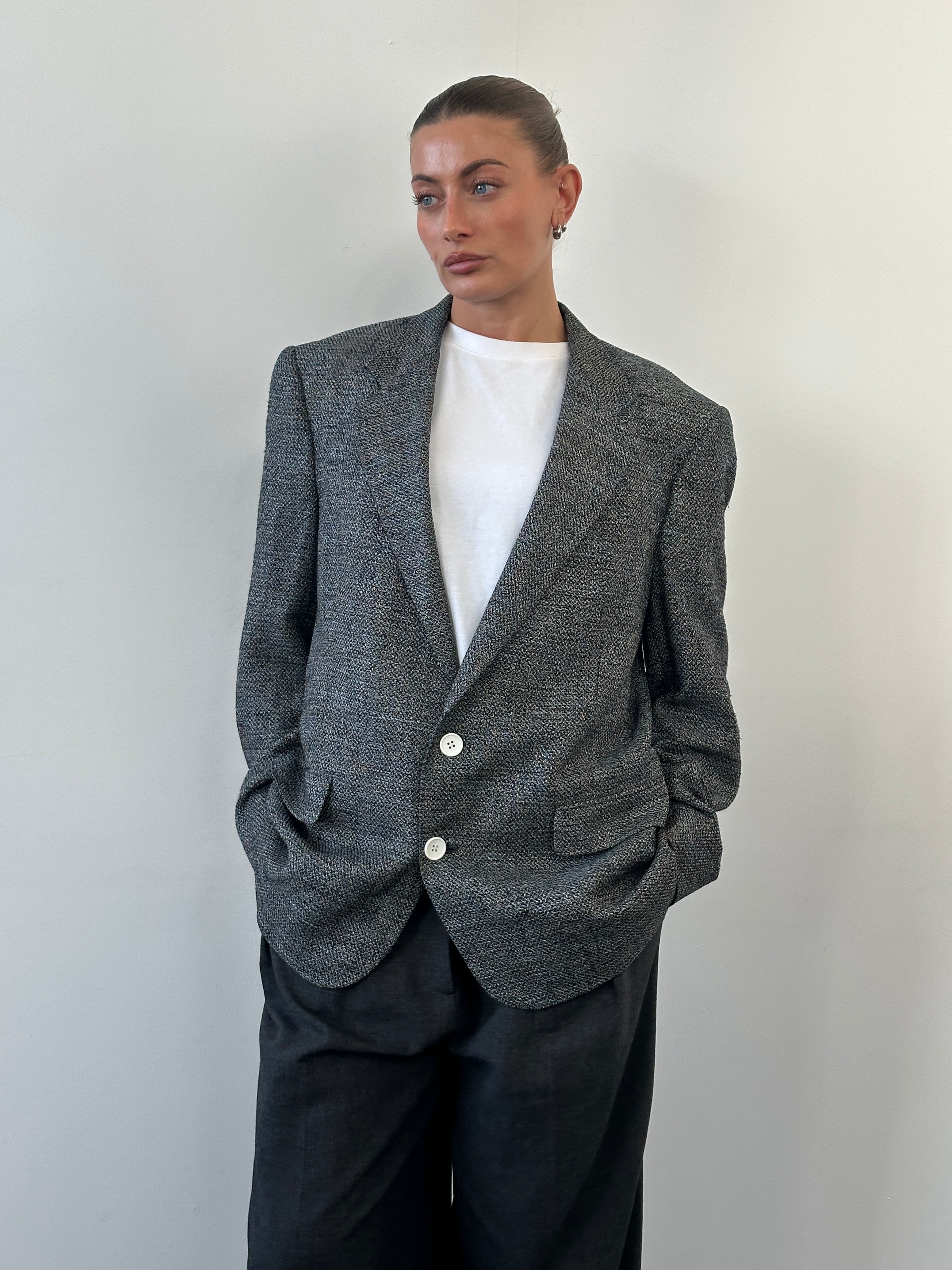 Christian Dior Monsieur 1990s pure silk blazer in size 44R/XL, stylish men's blazer with classic design and smooth silk fabric.