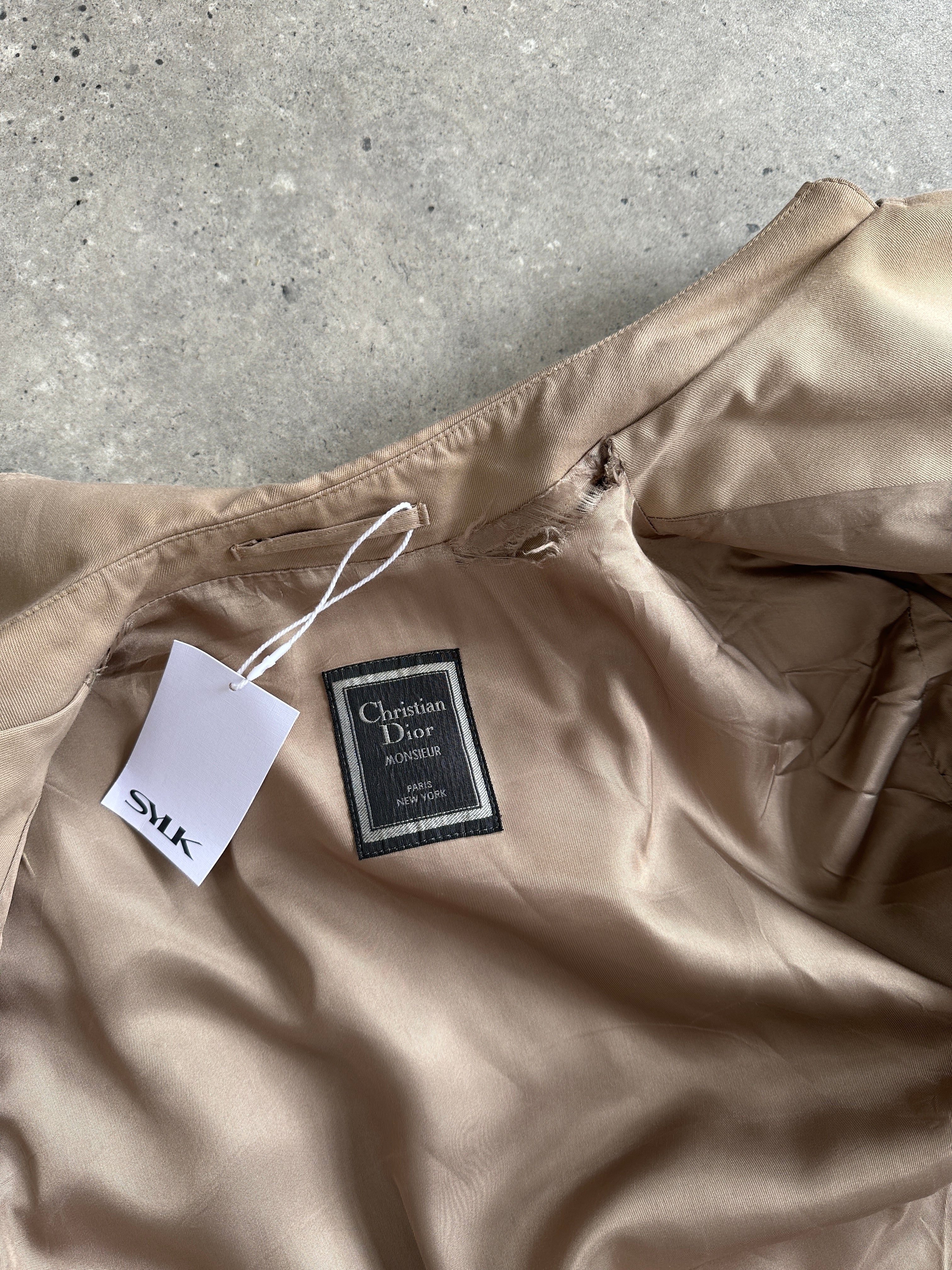 Christian Dior Monsieur double-breasted belted trench coat in L/XL, beige color, with classic design and button details.