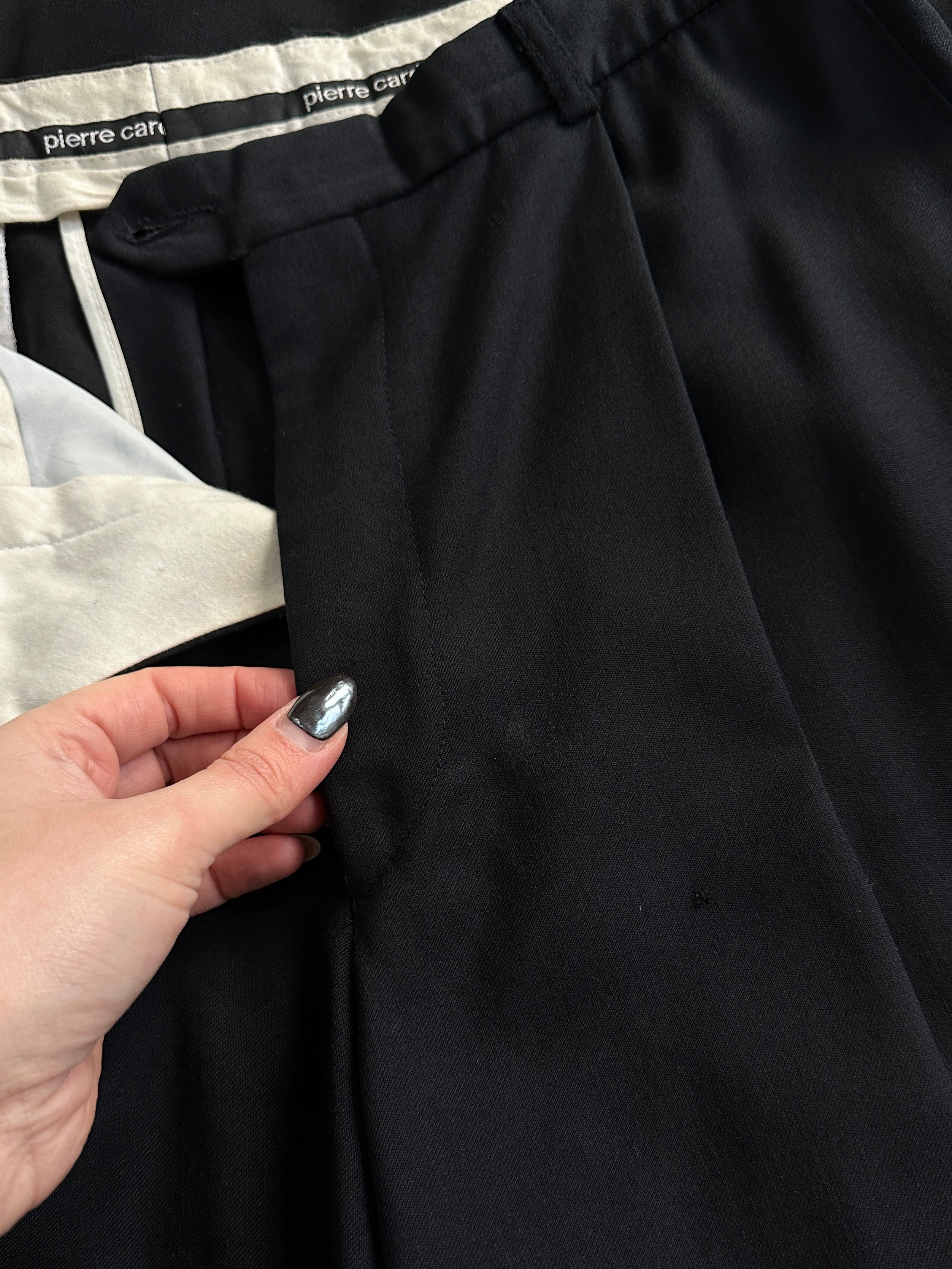 Pierre Cardin pure wool single-breasted suit jumpsuit in size 44S/W32, featuring a tailored fit and classic style.
