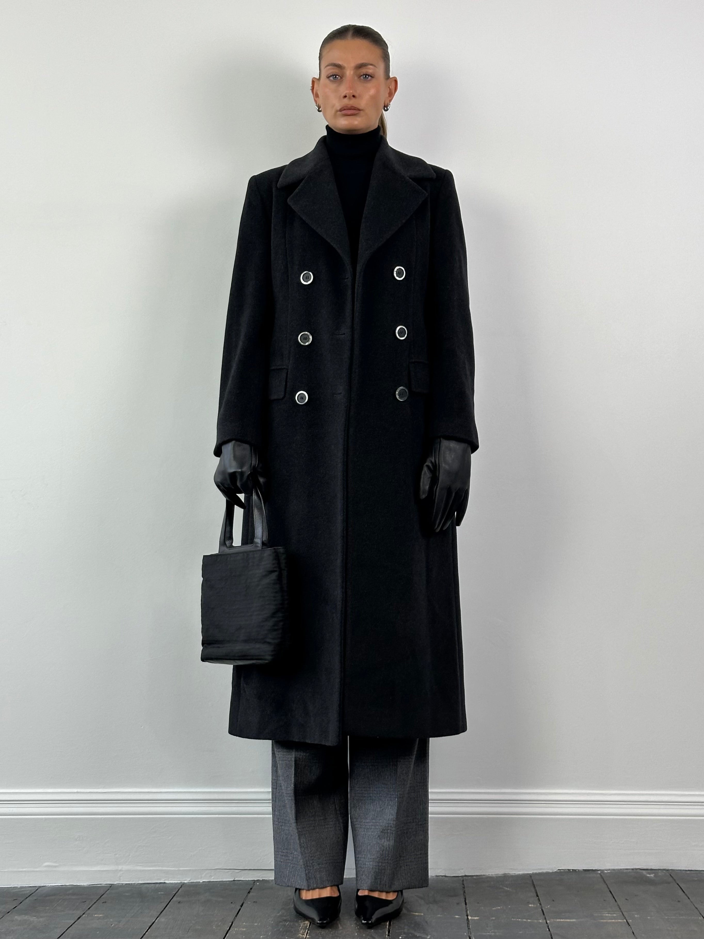 Vintage Italian vintage pure wool double-breasted floor-length coat in size M, classic and elegant outerwear with detailed tailoring.