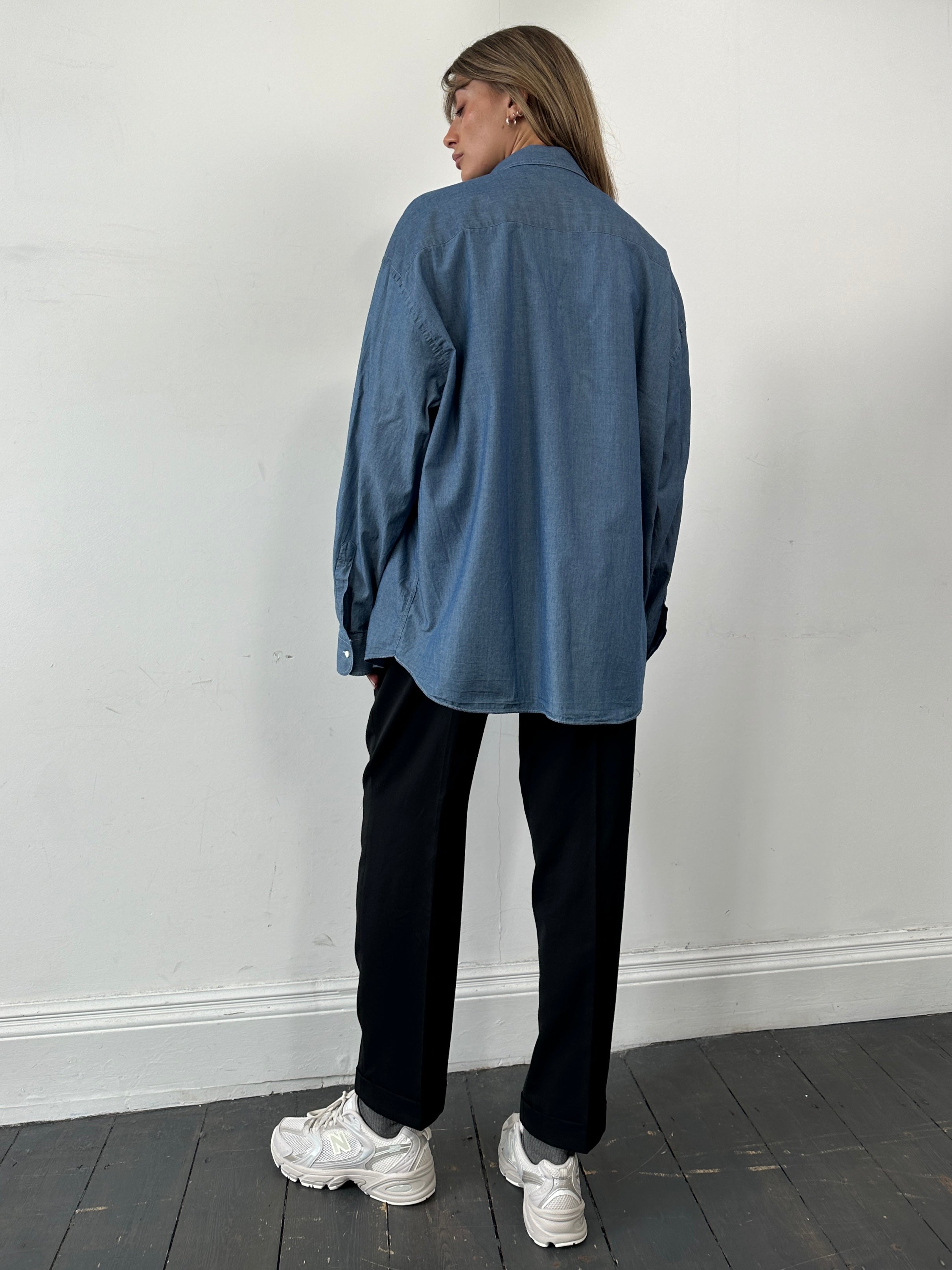 Vintage Italian vintage pure cotton shirt in XL size, featuring classic design and soft fabric, displayed on a hanger.