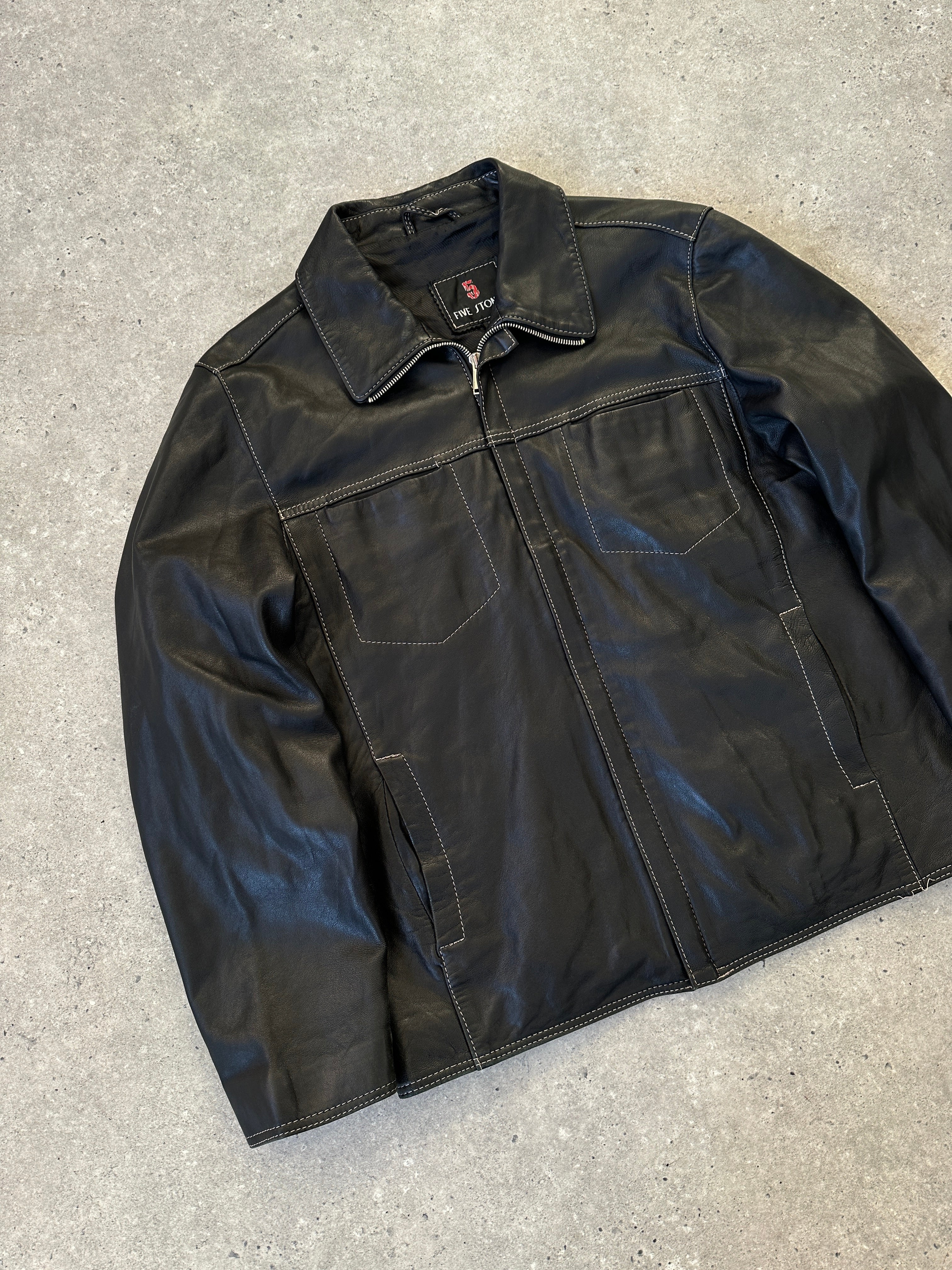 Vintage contrast stitch leather jacket in size M, featuring classic design with detailed stitching and genuine leather material.