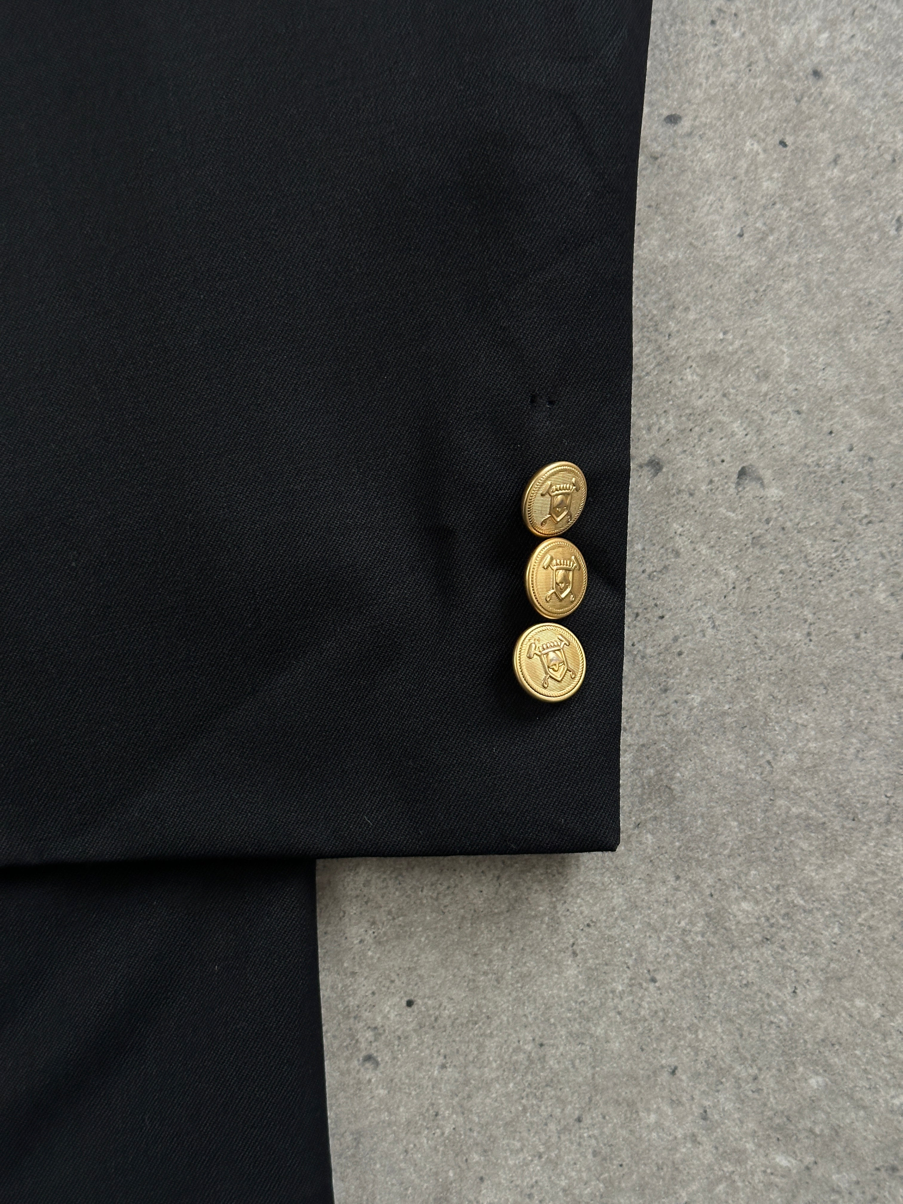 Ralph Lauren Lauren 2000s pure wool bespoke button blazer in size 44S/XL, dark tailored blazer with classic lapel and button details