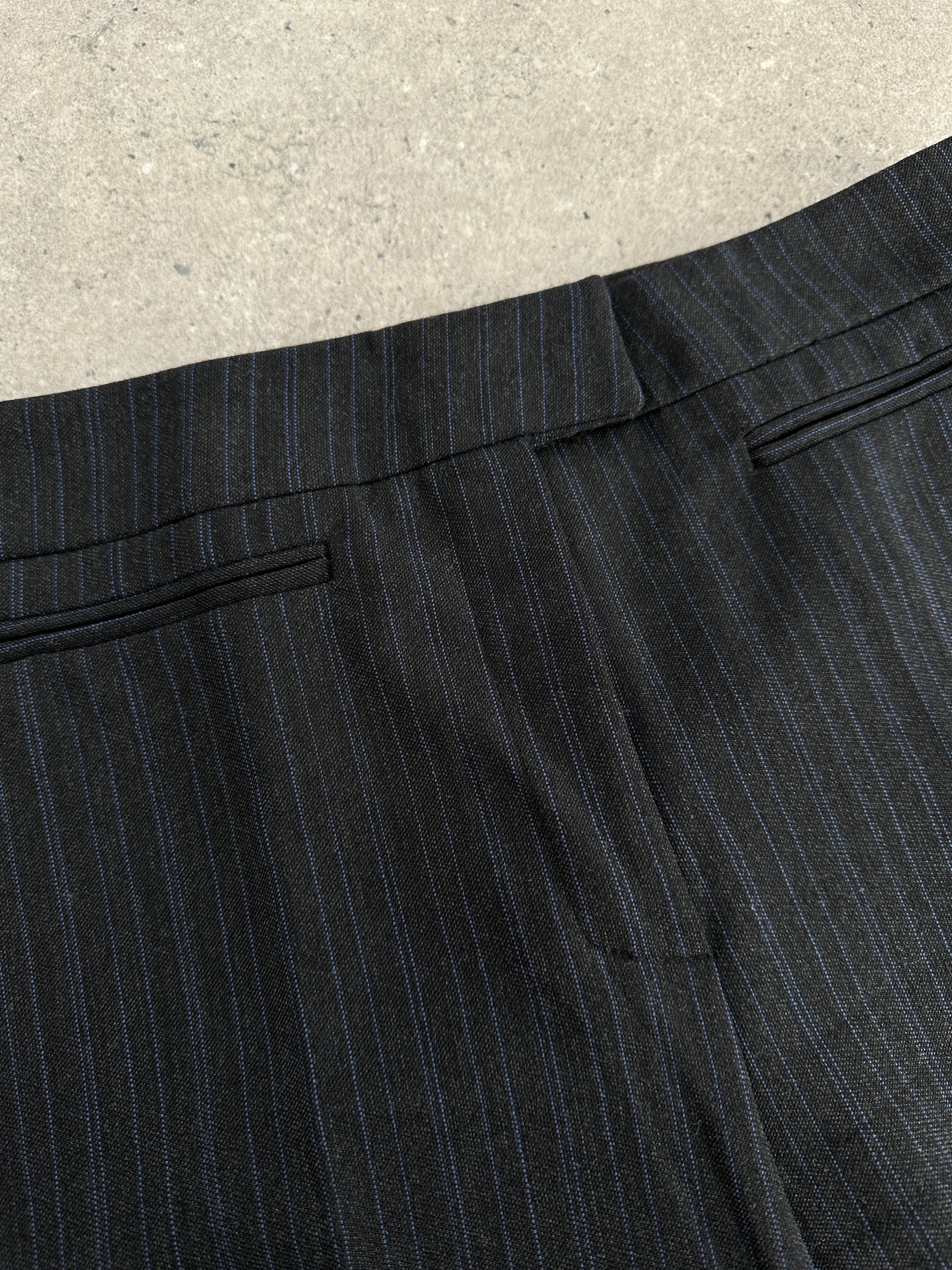 Vintage brand vintage stripe straight-leg tailored trousers with mid-rise waist and W26 size, displayed on a neutral background.