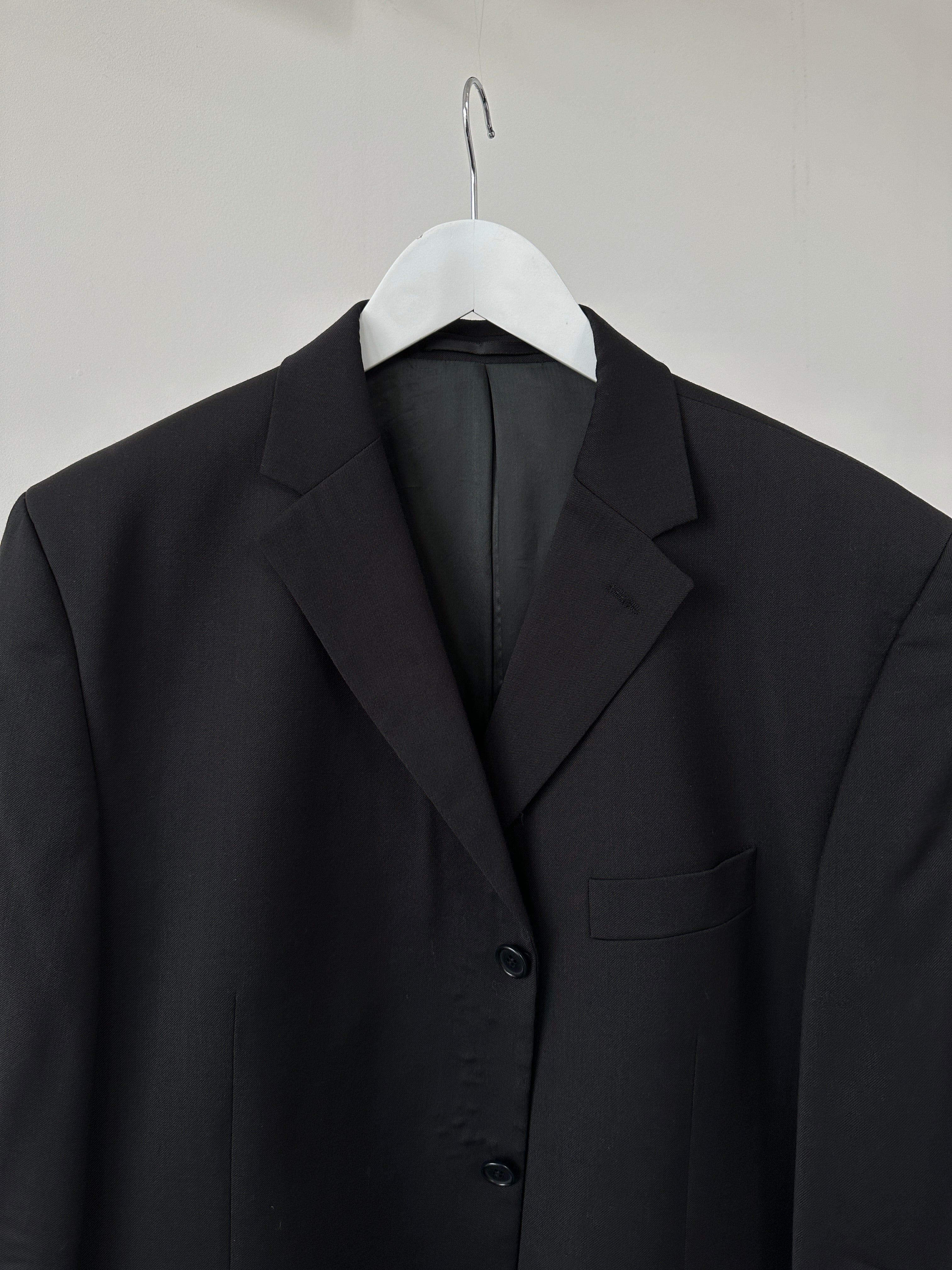 Pierre Cardin men's pure wool single-breasted blazer in size 44R/XL, tailored fit, dark navy color, front view with lapel details.