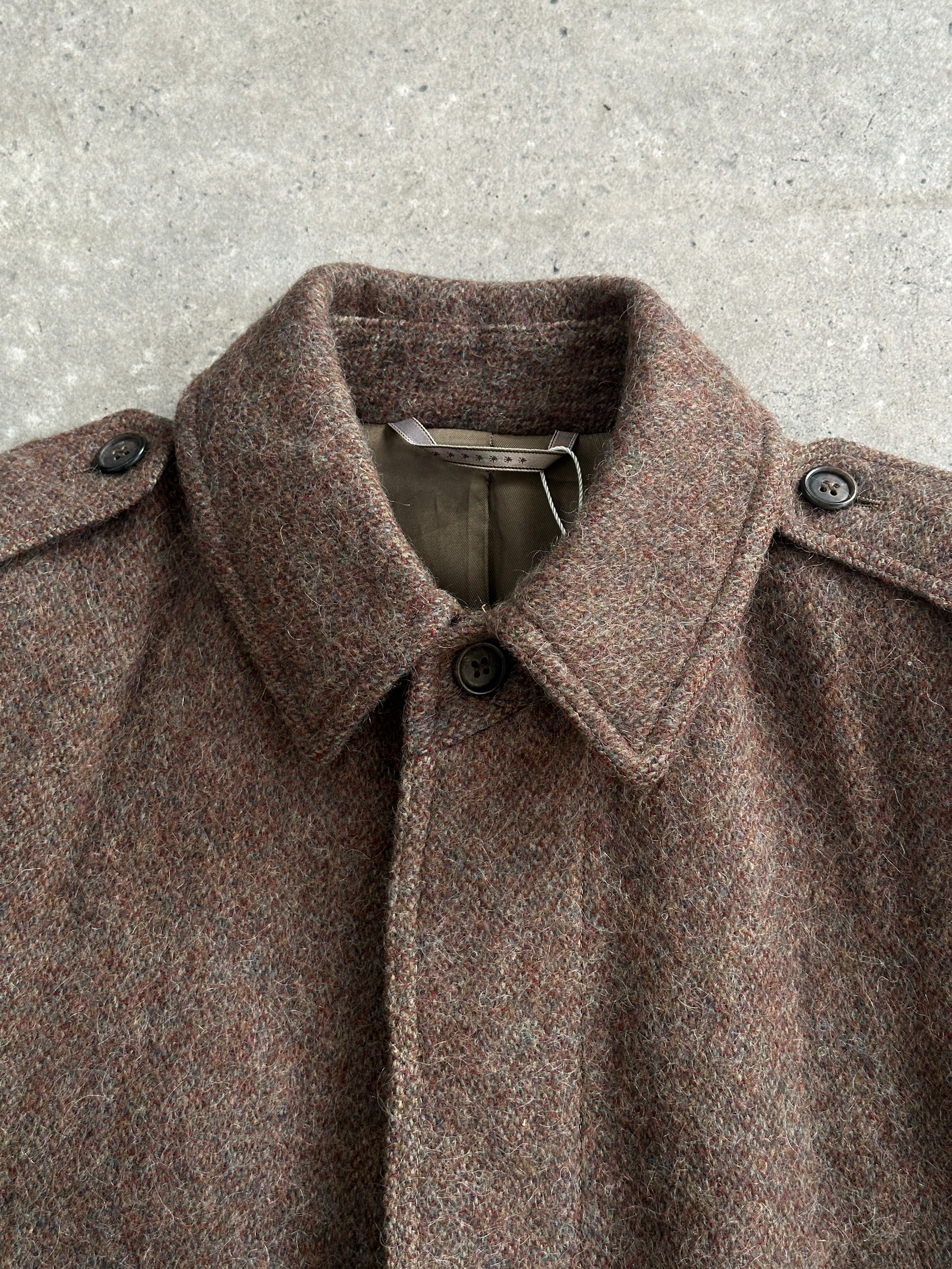Vintage 1990s Italian wool mohair belted coat, single-breasted design in size large, with classic vintage style and warm fabric.