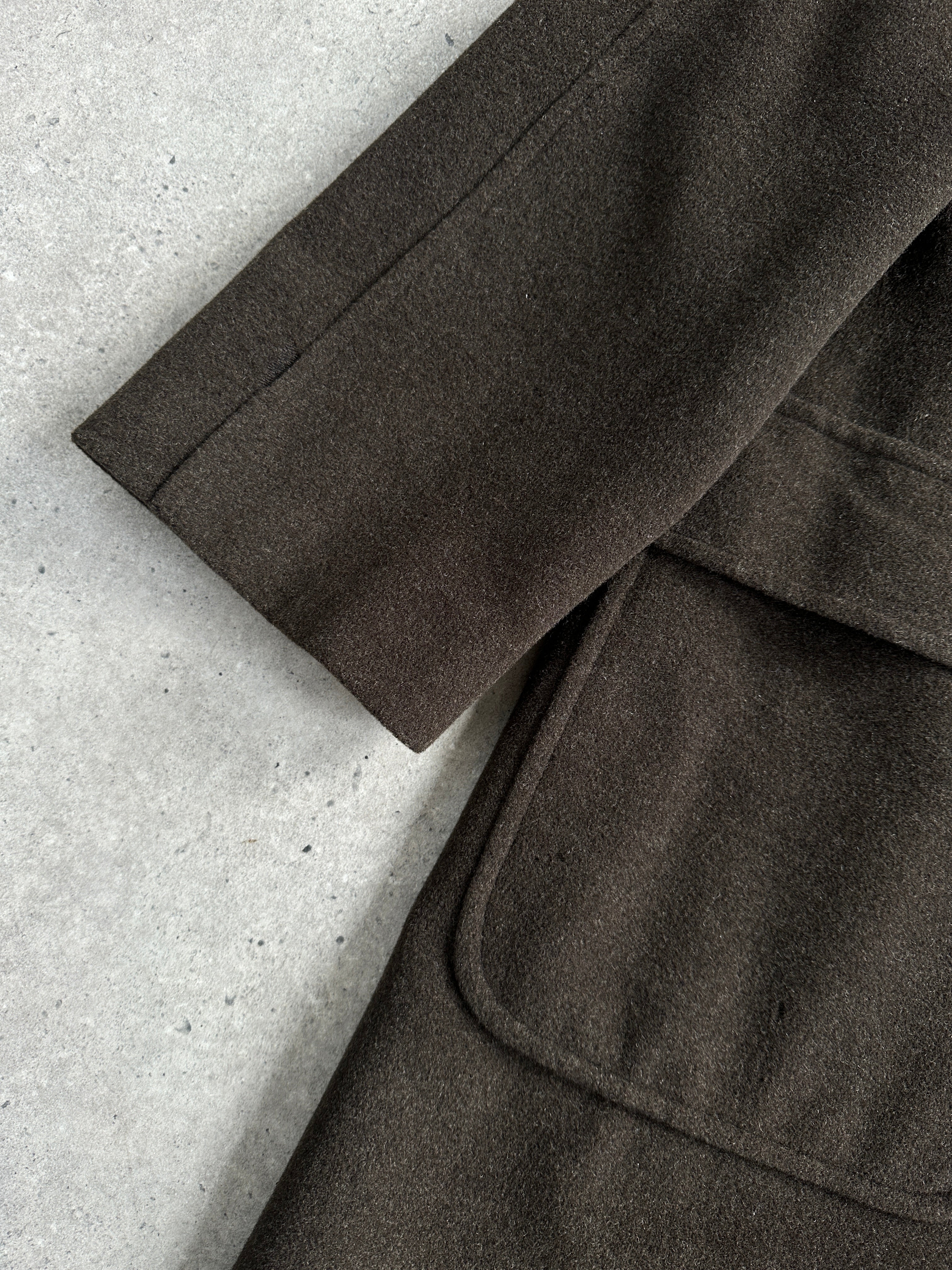 Giorgio Armani Le Collezioni 1990s pure wool double-breasted coat in XL/XXL, dark color, tailored fit, detailed lapels.